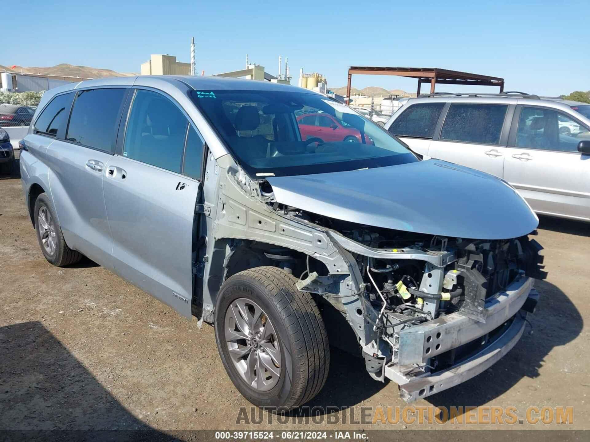 5TDKRKEC4MS072173 TOYOTA SIENNA 2021