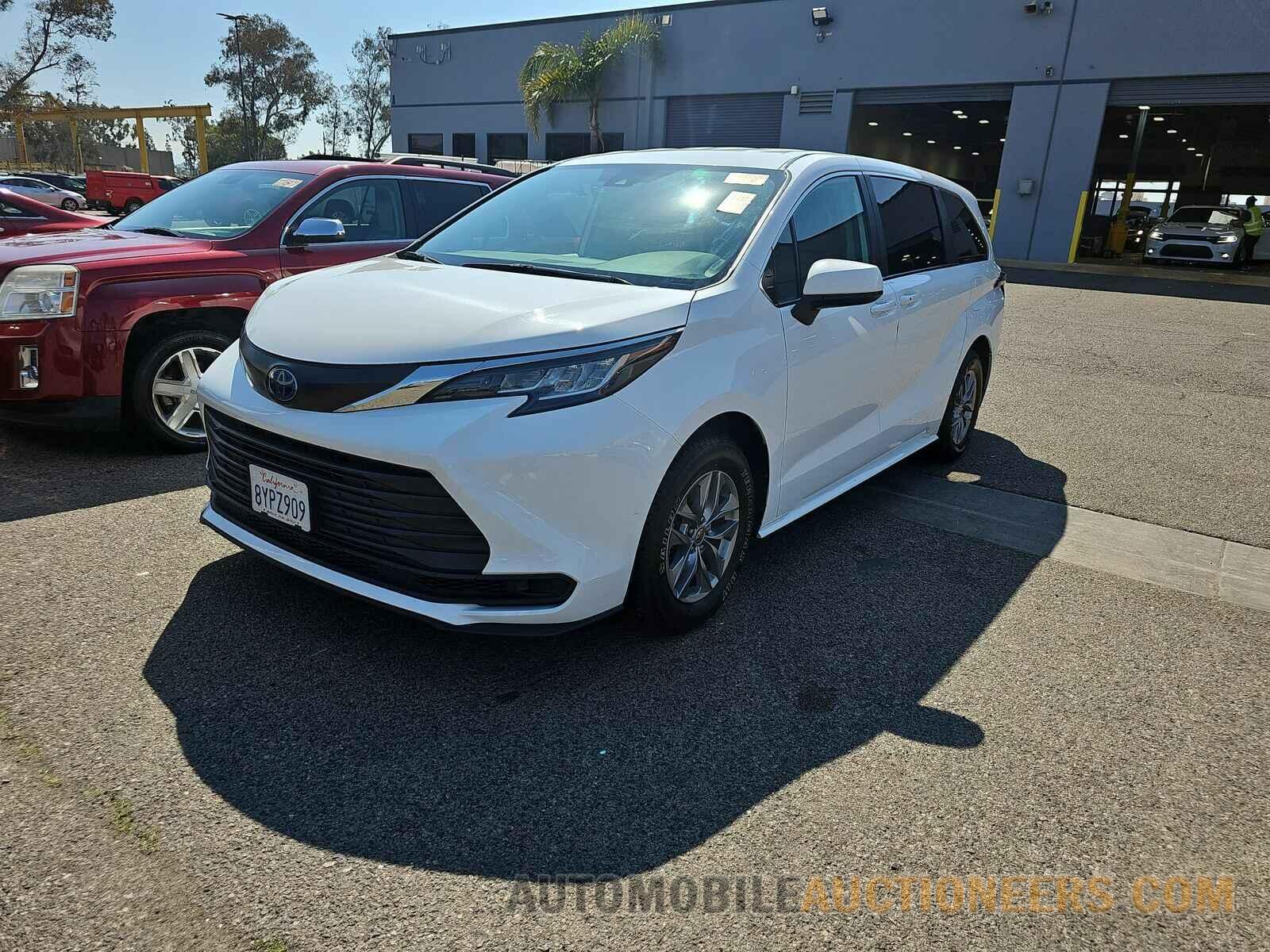 5TDKRKEC5NS101178 Toyota Sienna LE 2022