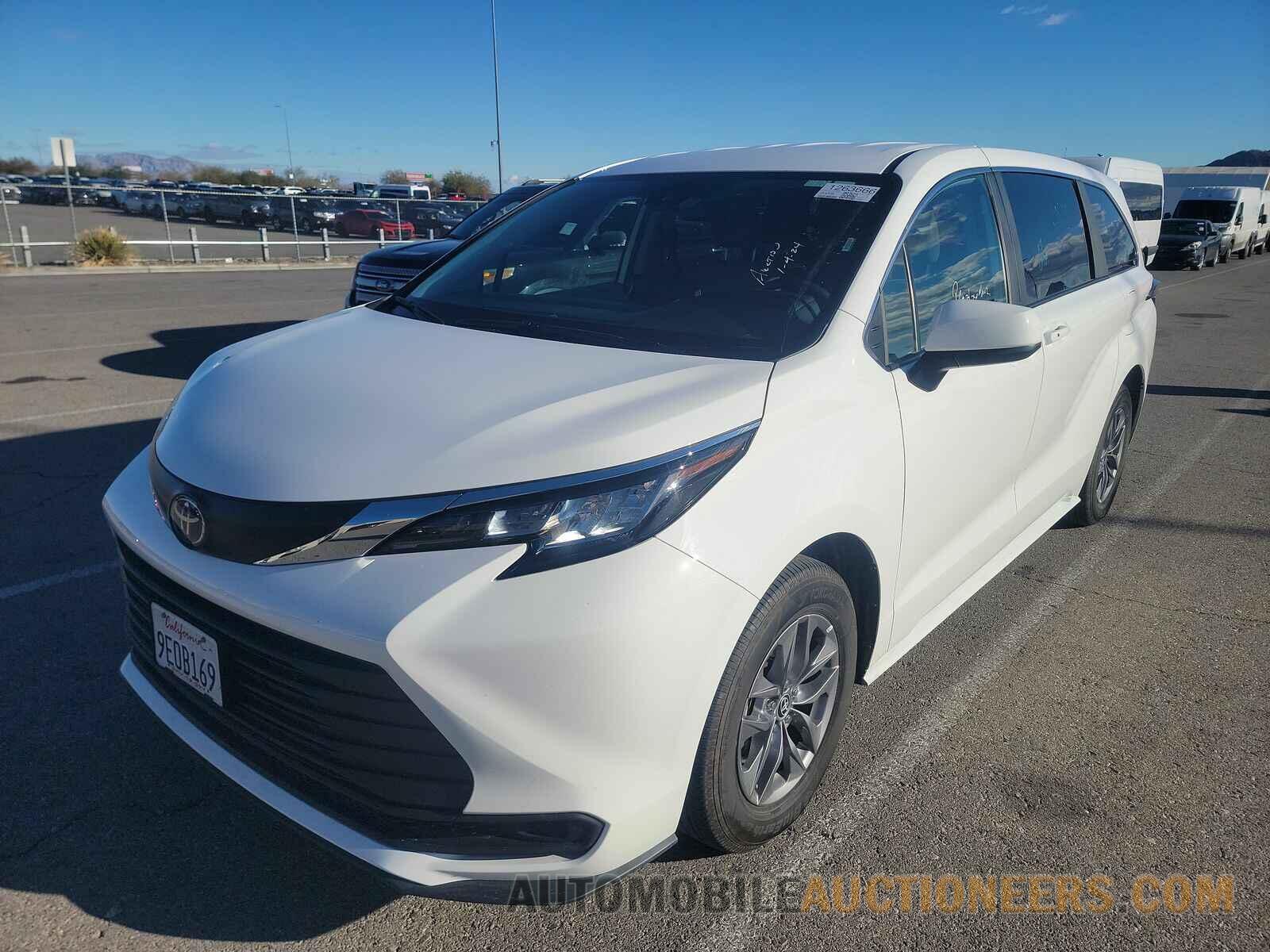 5TDKRKEC6PS150599 Toyota Sienna LE 2023