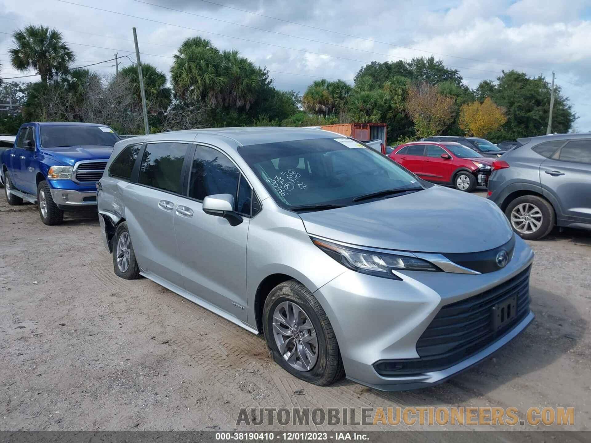 5TDKRKEC7MS046845 TOYOTA SIENNA 2021