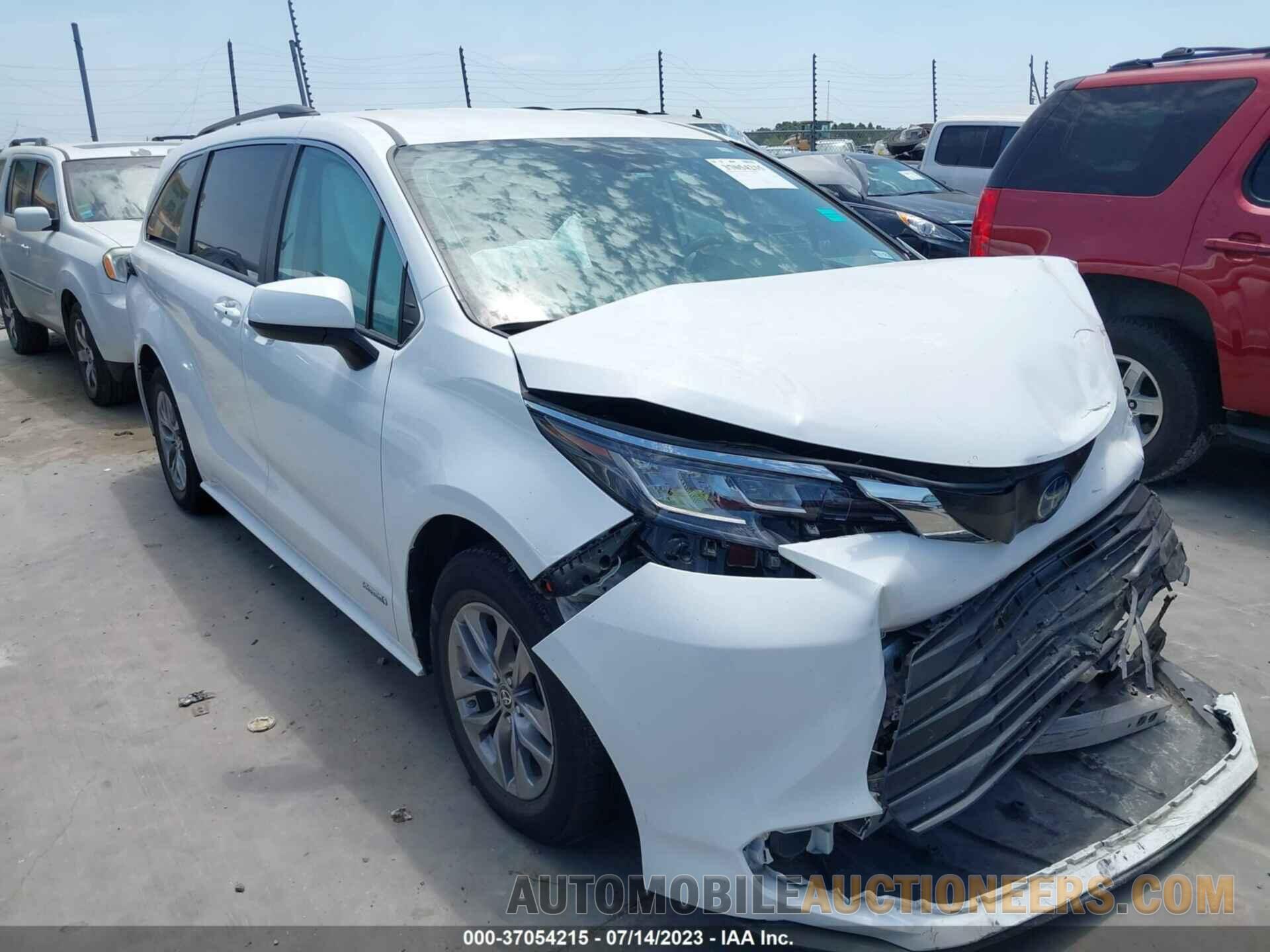 5TDKRKEC8MS049060 TOYOTA SIENNA 2021