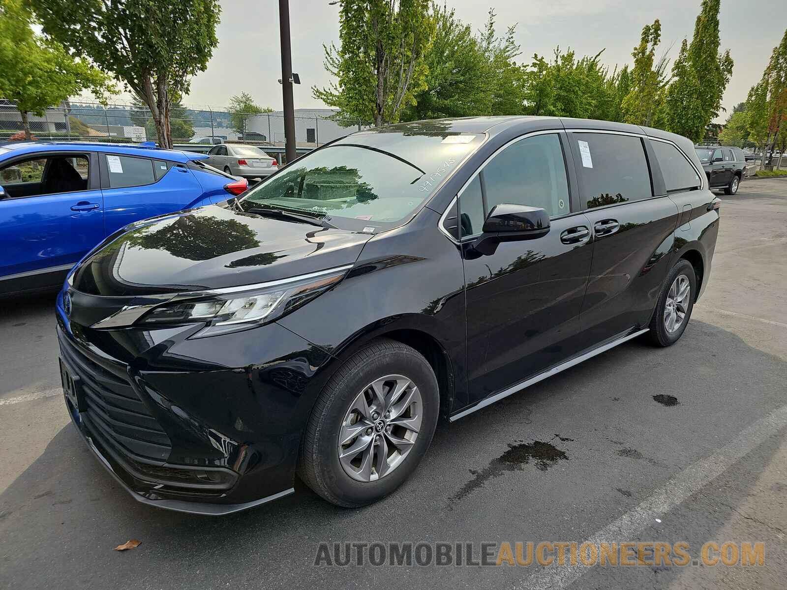 5TDKRKEC8NS124728 Toyota Sienna LE 2022