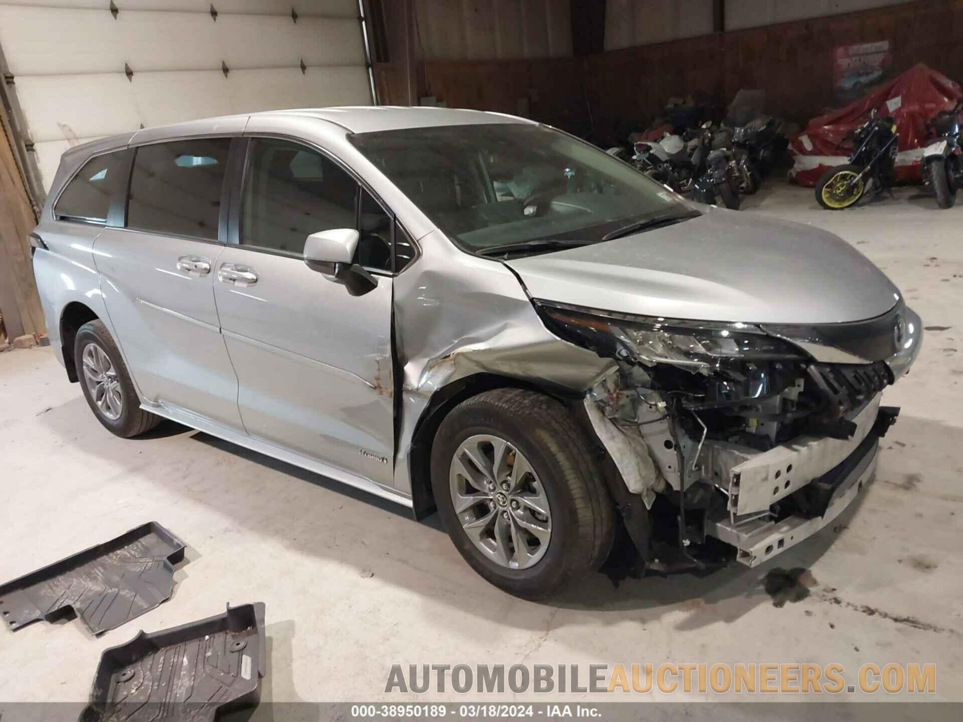 5TDKRKEC9MS038102 TOYOTA SIENNA 2021