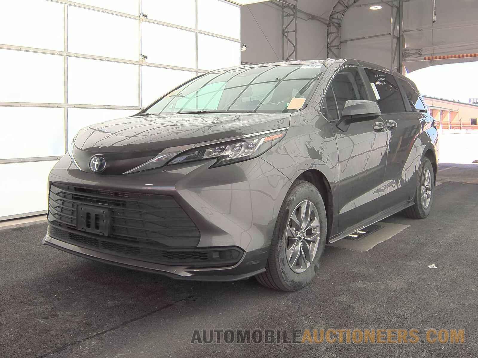 5TDKRKEC9PS157319 Toyota Sienna LE 2023