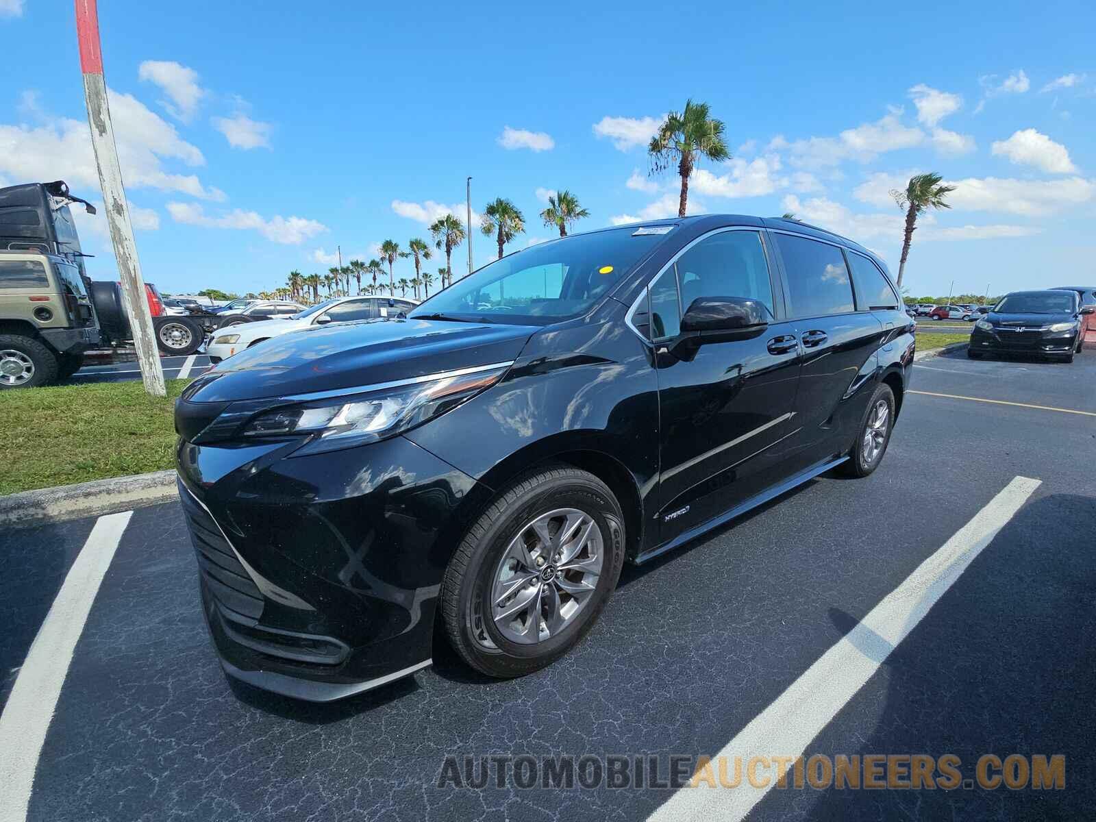 5TDKRKECXMS049450 Toyota Sienna LE 2021