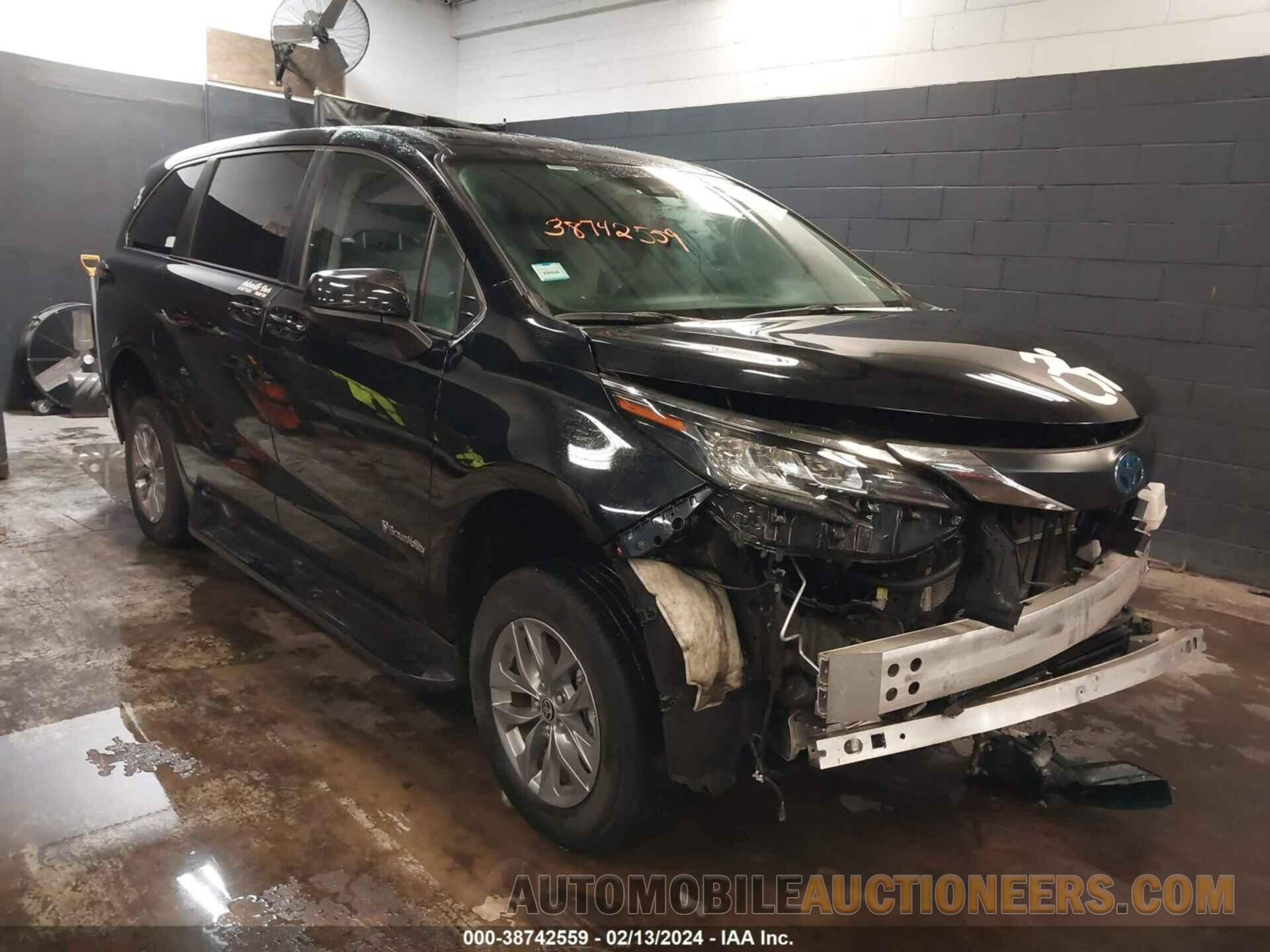 5TDKRKECXNS108563 TOYOTA SIENNA 2022