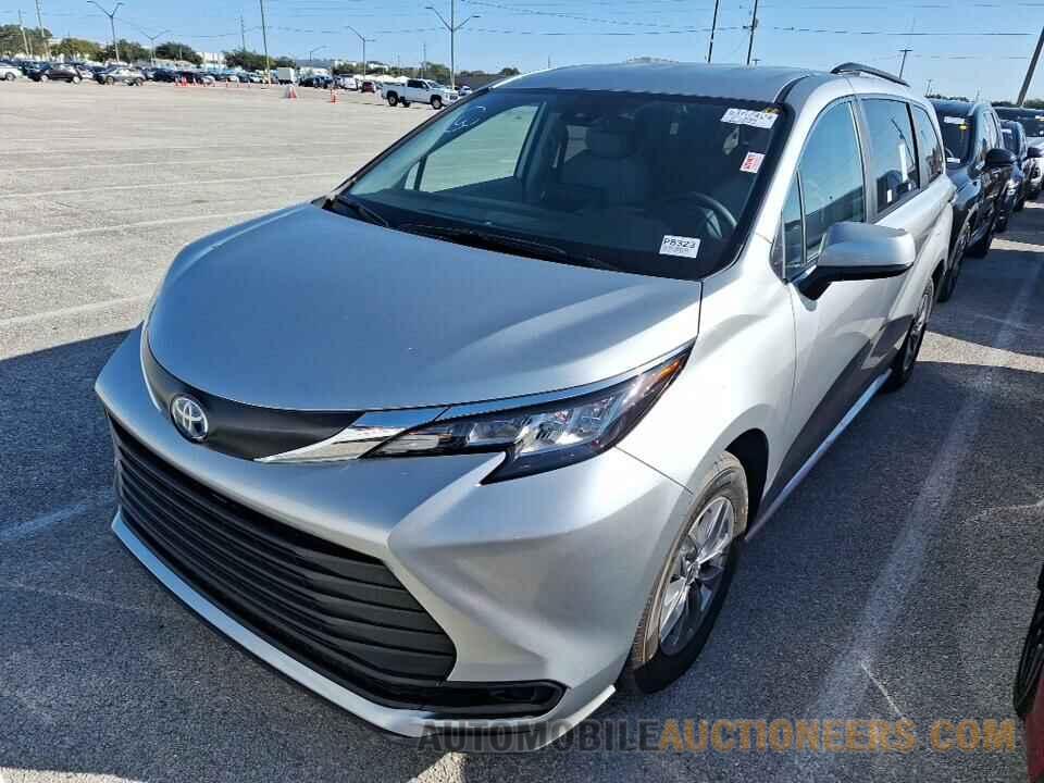 5TDKRKECXPS176784 Toyota Sienna LE 2023