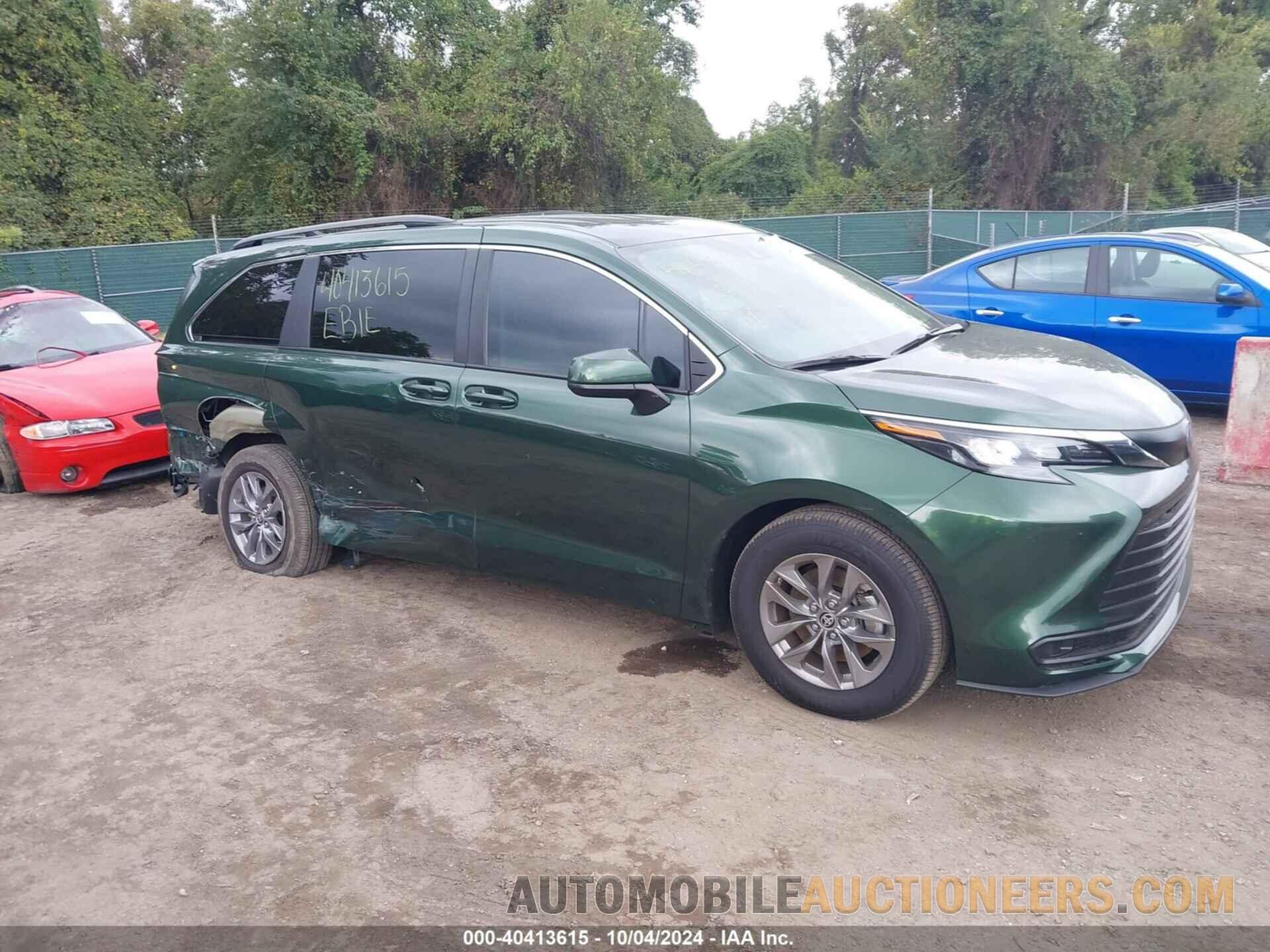 5TDKSKFC1RS129035 TOYOTA SIENNA 2024