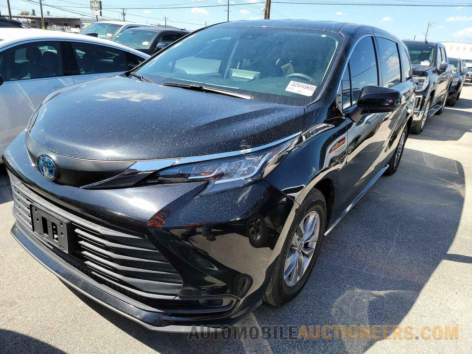 5TDKSKFC2NS041640 Toyota Sienna LE 2022