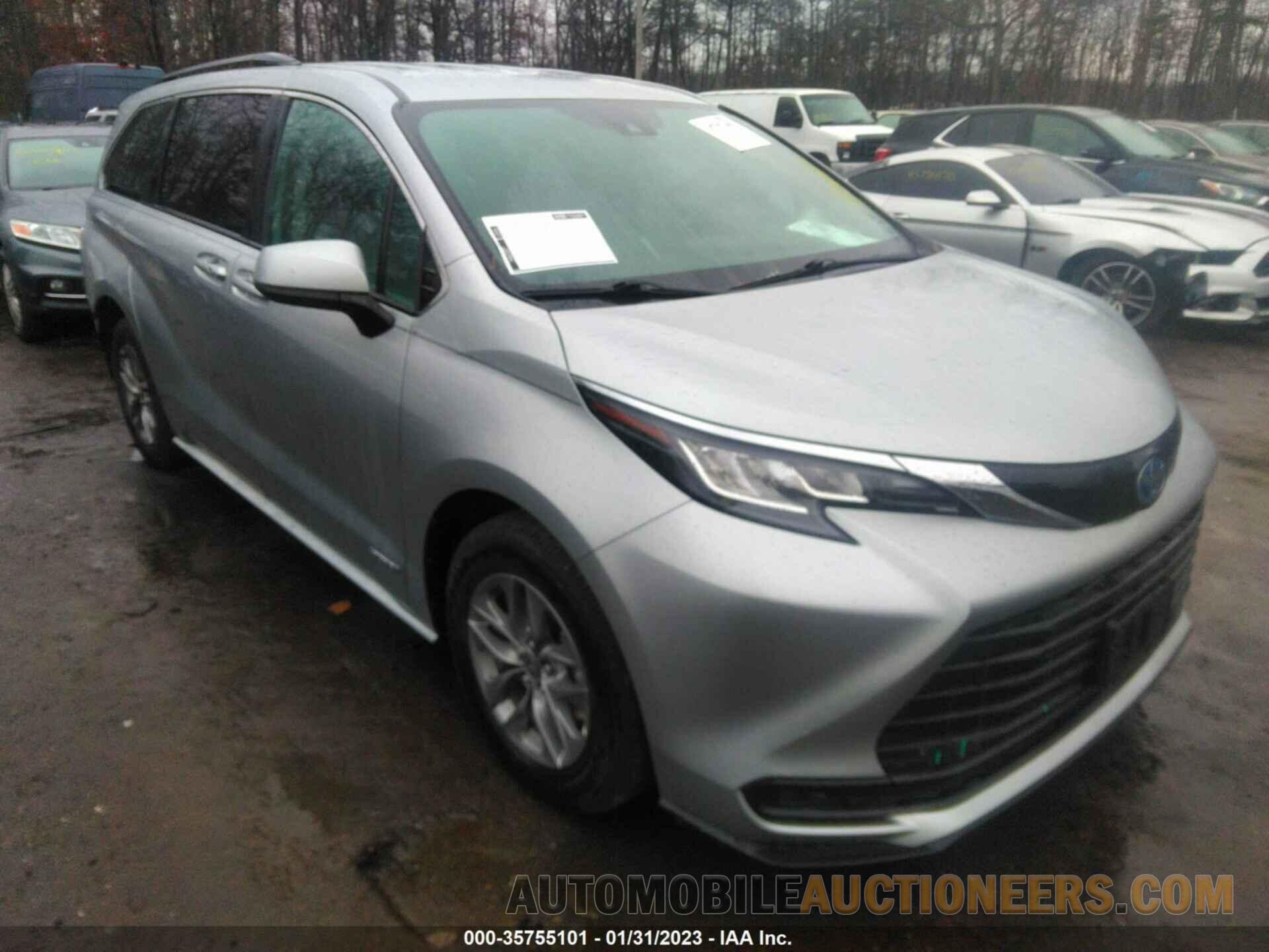 5TDKSKFC4MS026944 TOYOTA SIENNA 2021