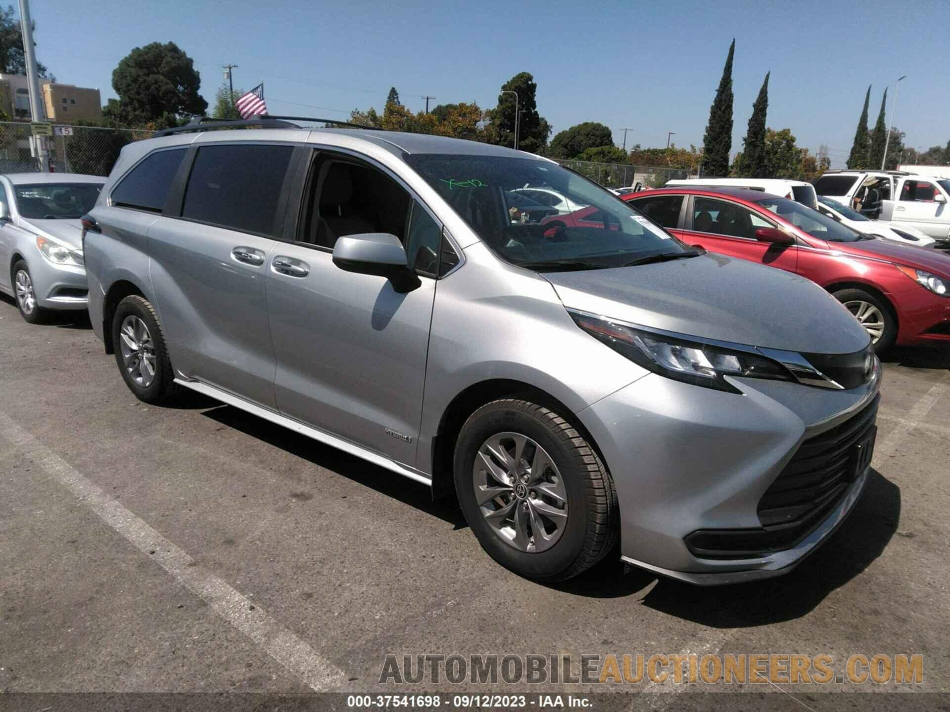 5TDKSKFC5MS040027 TOYOTA SIENNA 2021