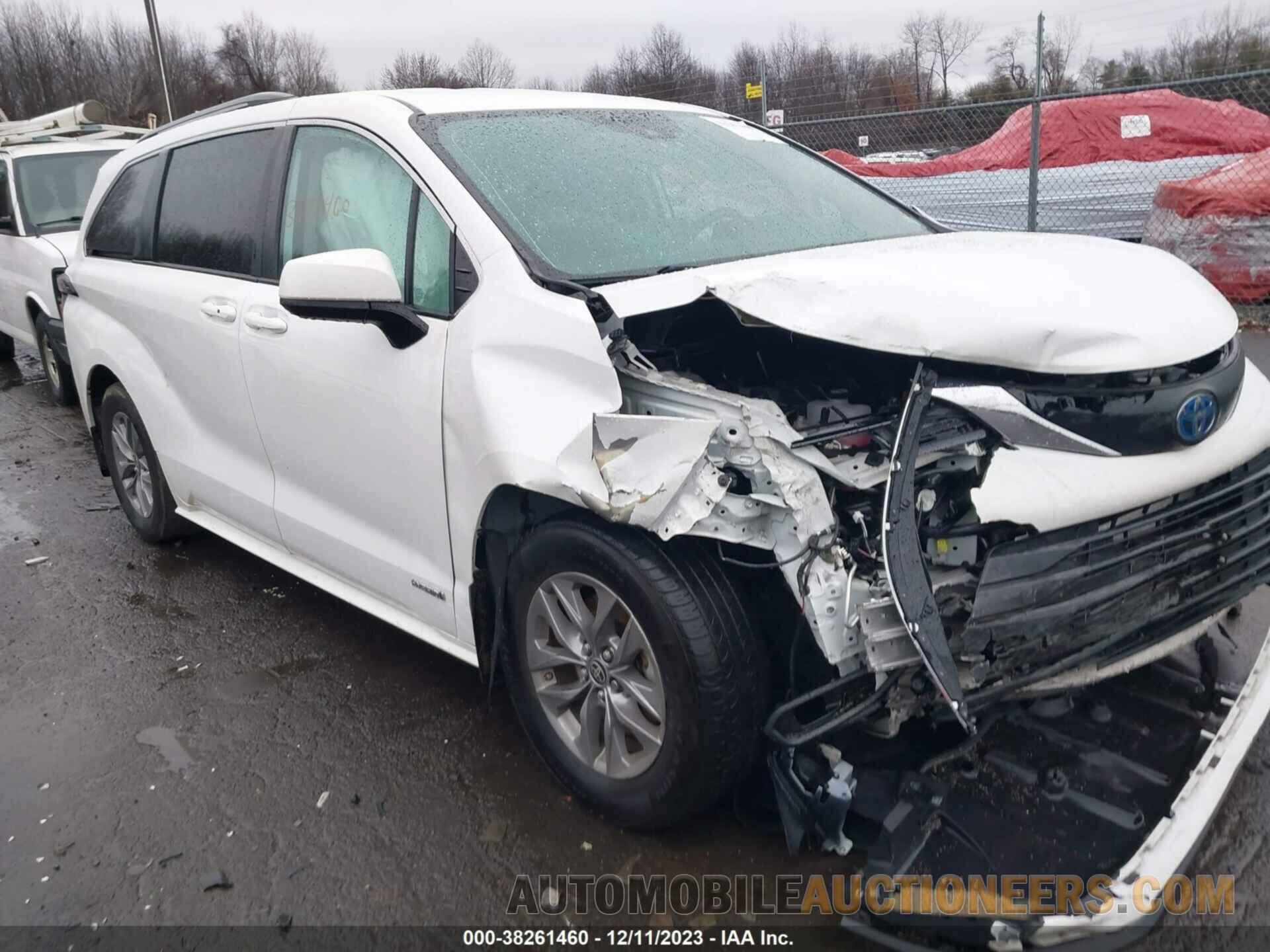 5TDKSKFC6MS017775 TOYOTA SIENNA 2021