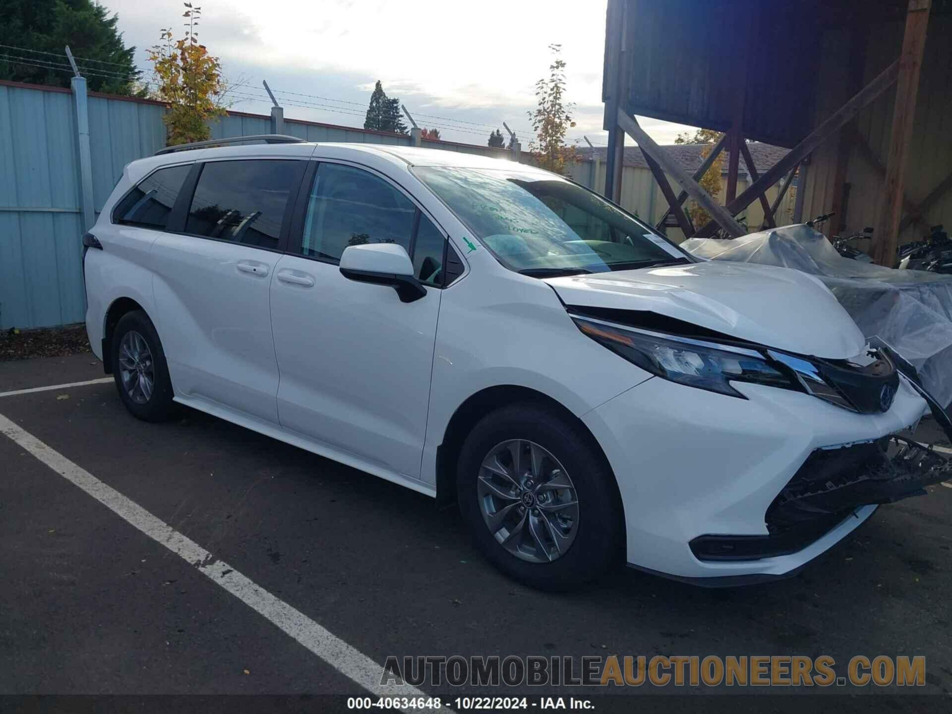 5TDKSKFC9RS145533 TOYOTA SIENNA 2024