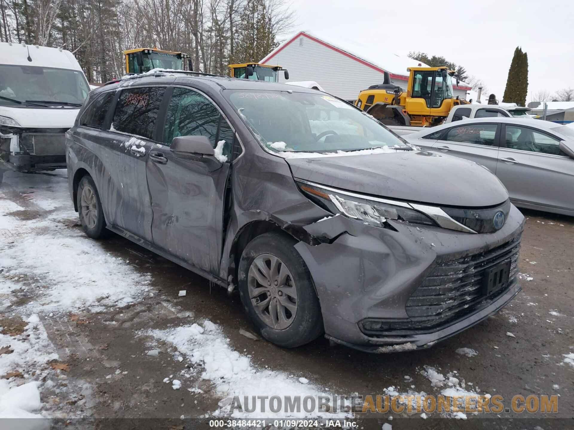 5TDKSKFCXPS077773 TOYOTA SIENNA 2023