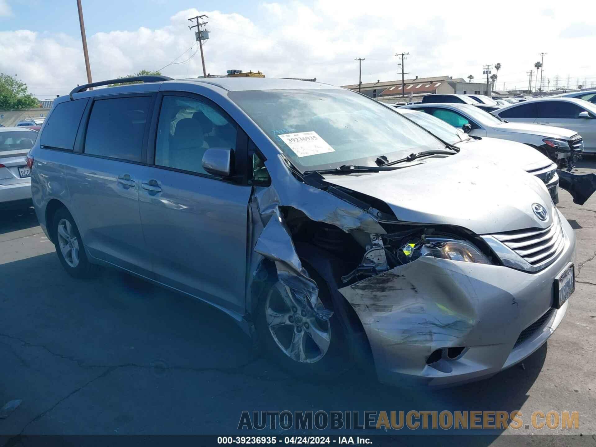 5TDKZ3DC0HS787867 TOYOTA SIENNA 2017