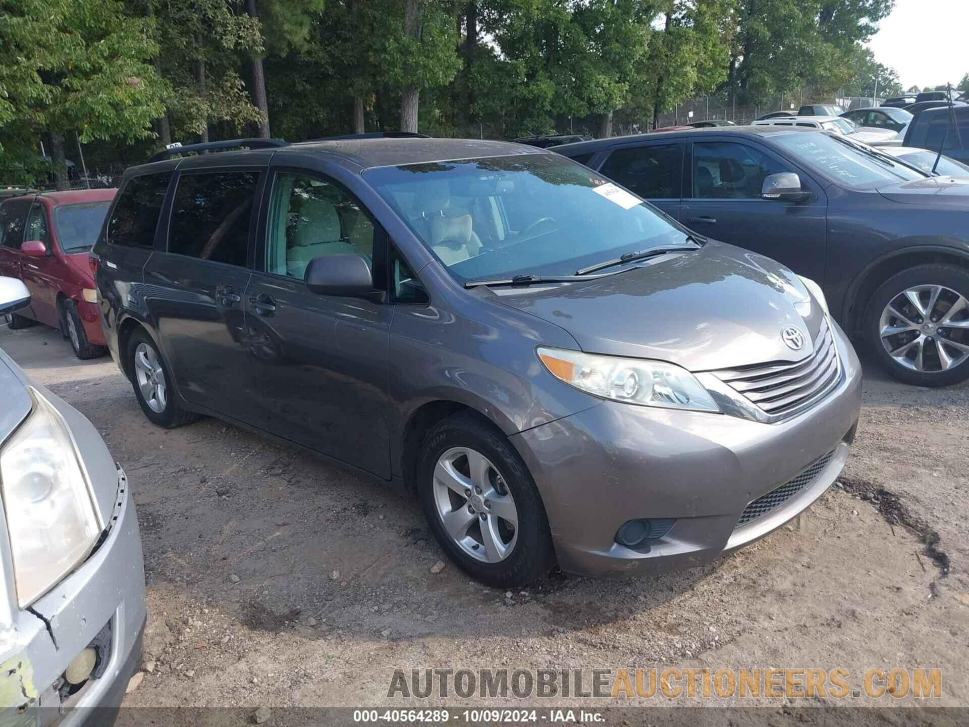 5TDKZ3DC0HS795192 TOYOTA SIENNA 2017