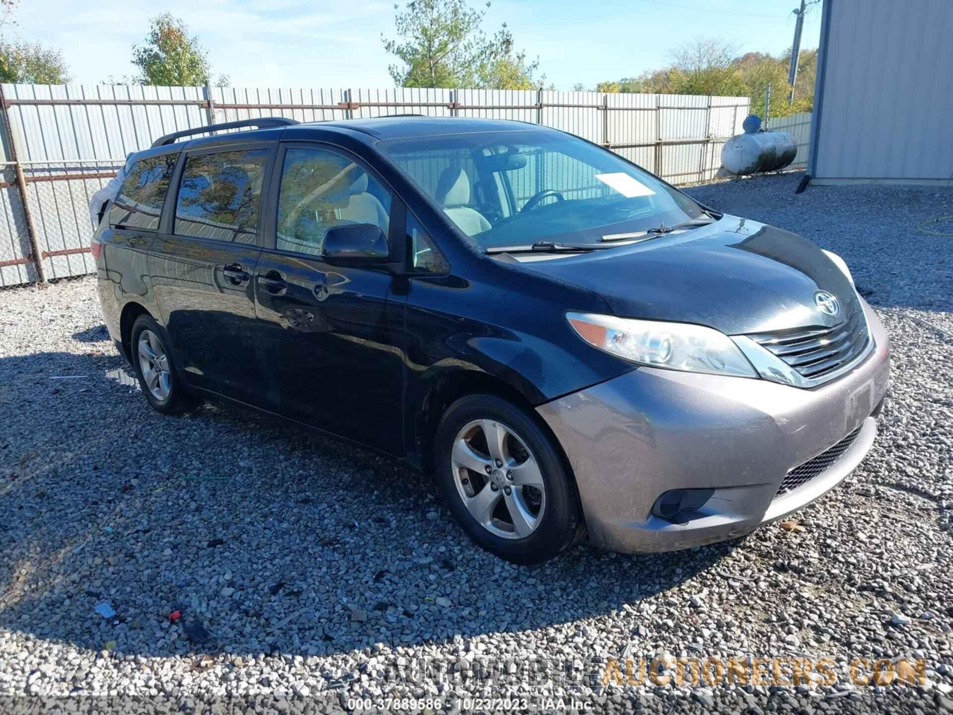 5TDKZ3DC0HS879819 TOYOTA SIENNA 2017