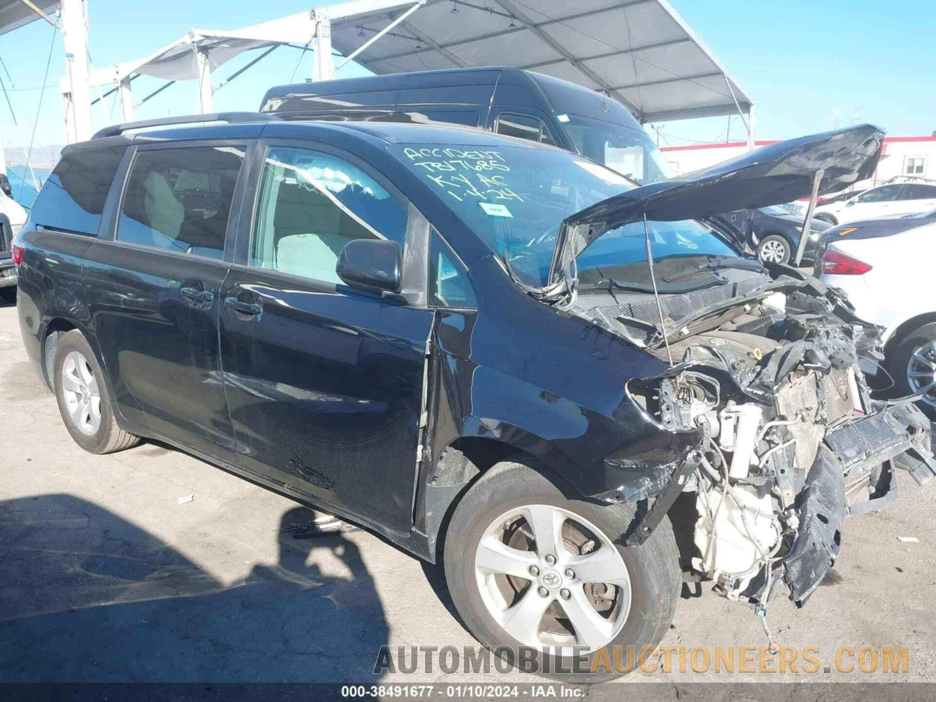 5TDKZ3DC1HS816311 TOYOTA SIENNA 2017