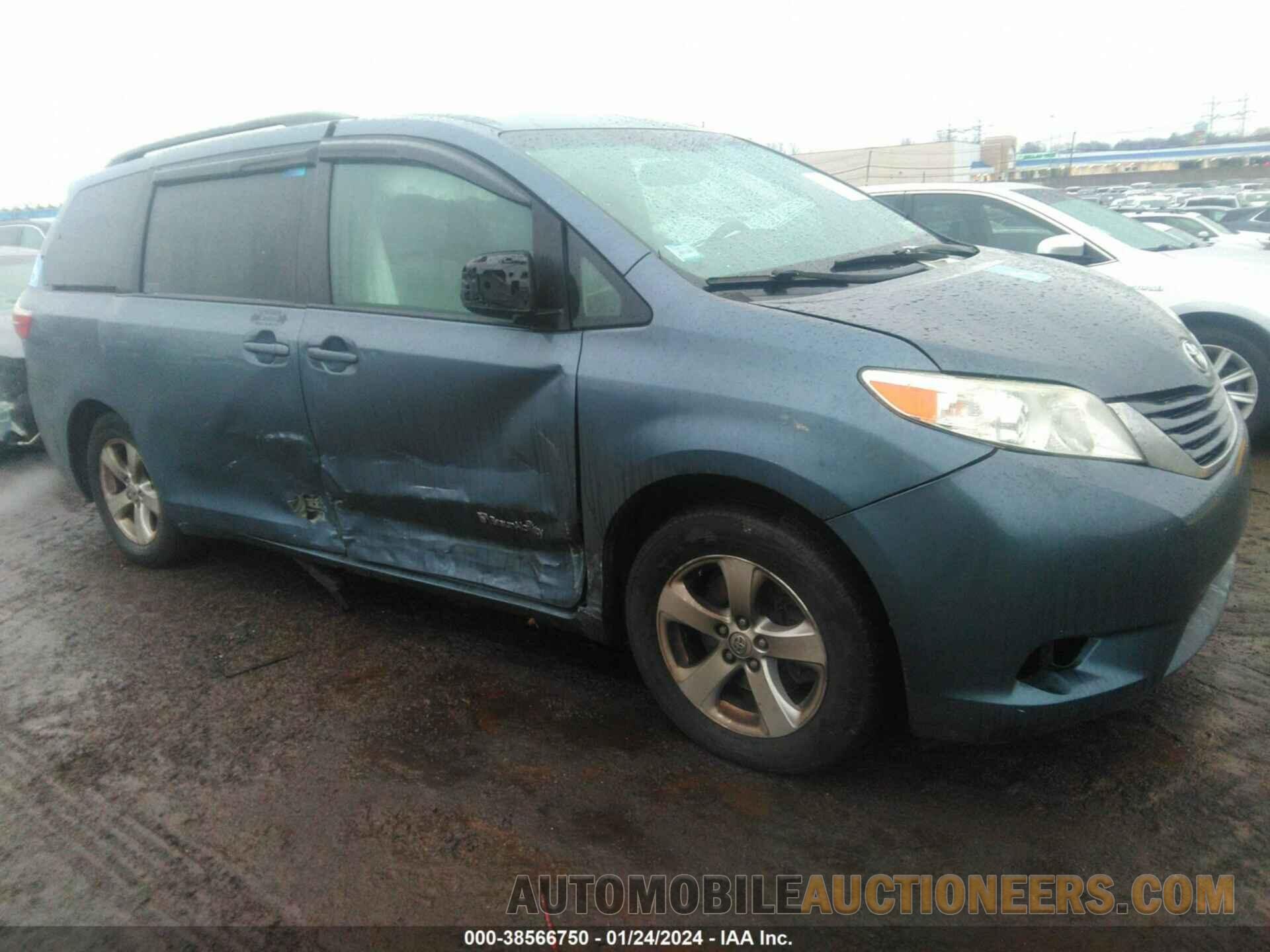 5TDKZ3DC1HS865167 TOYOTA SIENNA 2017