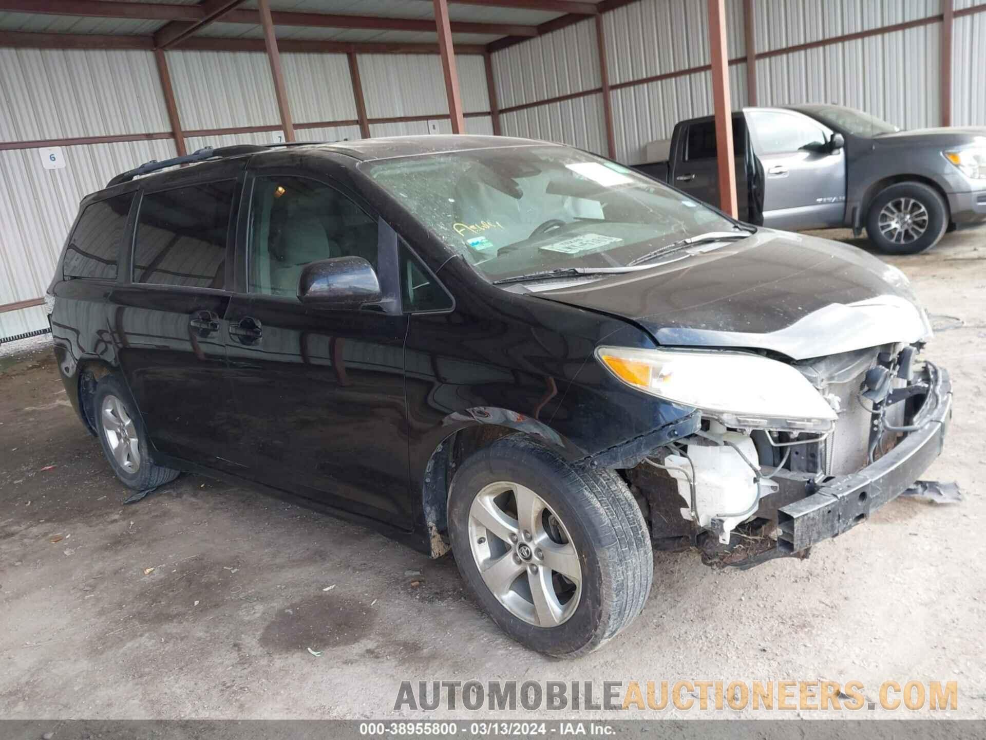 5TDKZ3DC1JS947468 TOYOTA SIENNA 2018