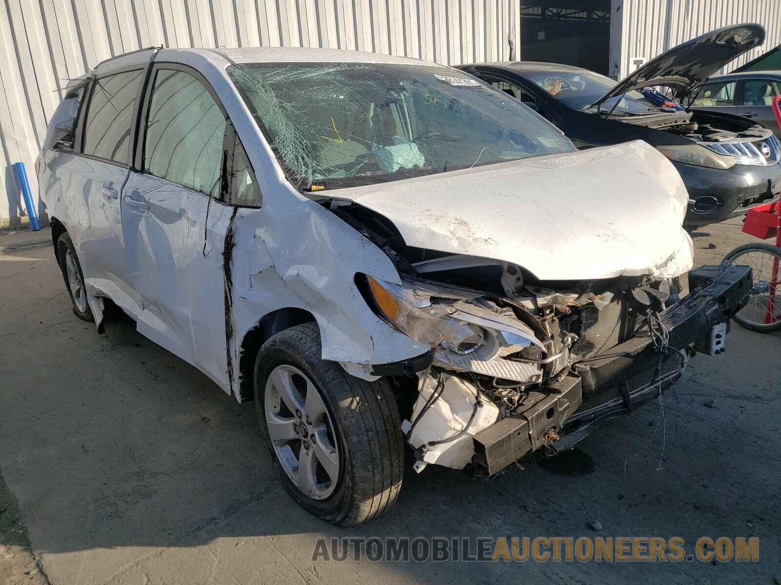 5TDKZ3DC1KS007768 TOYOTA SIENNA 2019