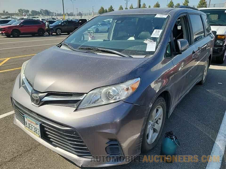 5TDKZ3DC1KS009469 Toyota Sienna LE 2019