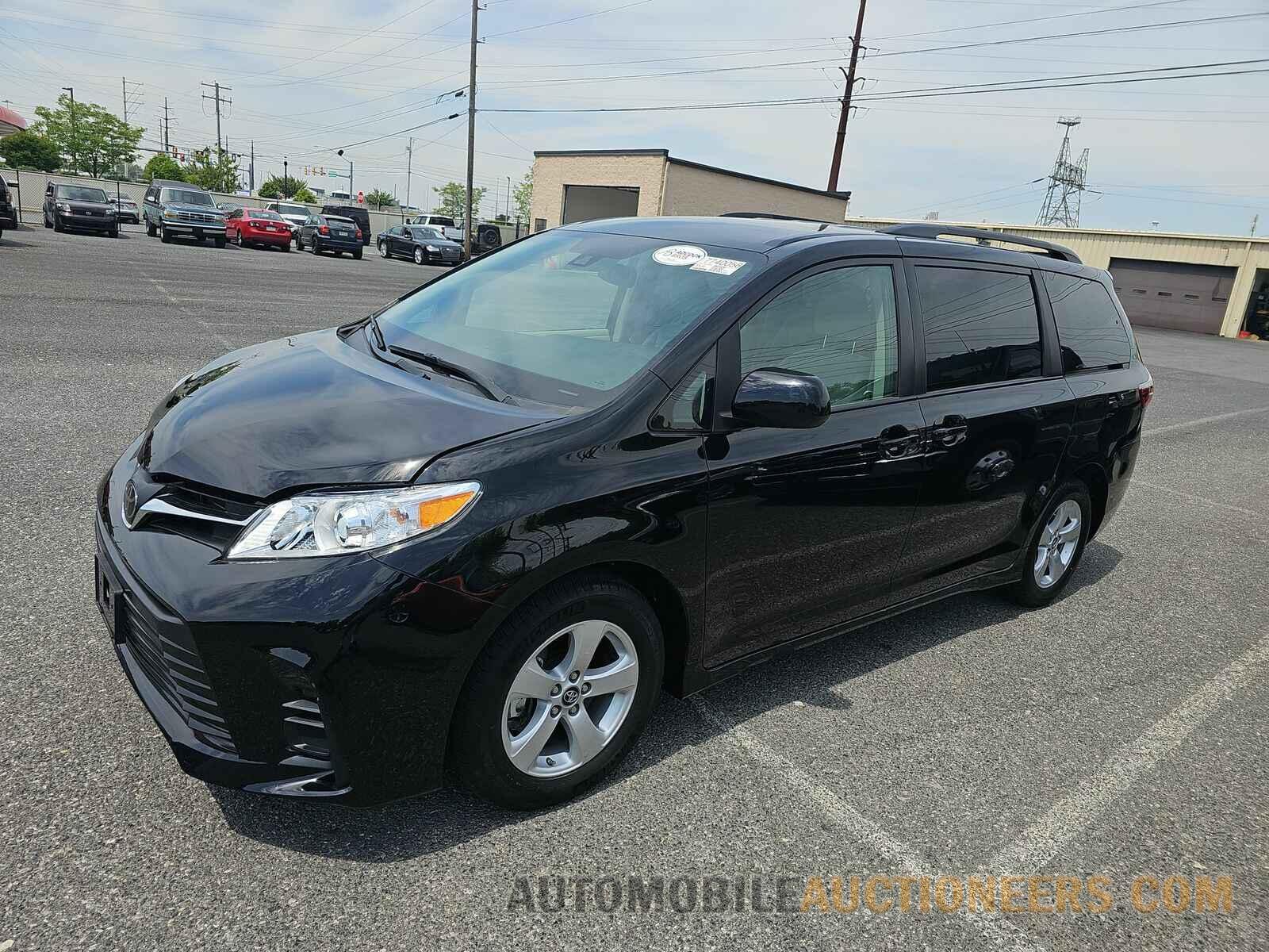 5TDKZ3DC1LS054560 Toyota Sienna LE 2020