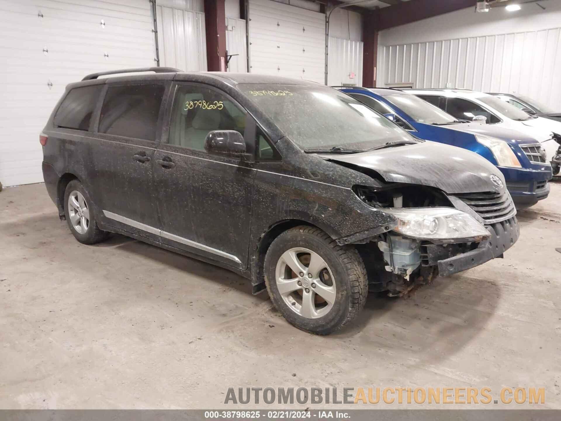 5TDKZ3DC2HS769130 TOYOTA SIENNA 2017