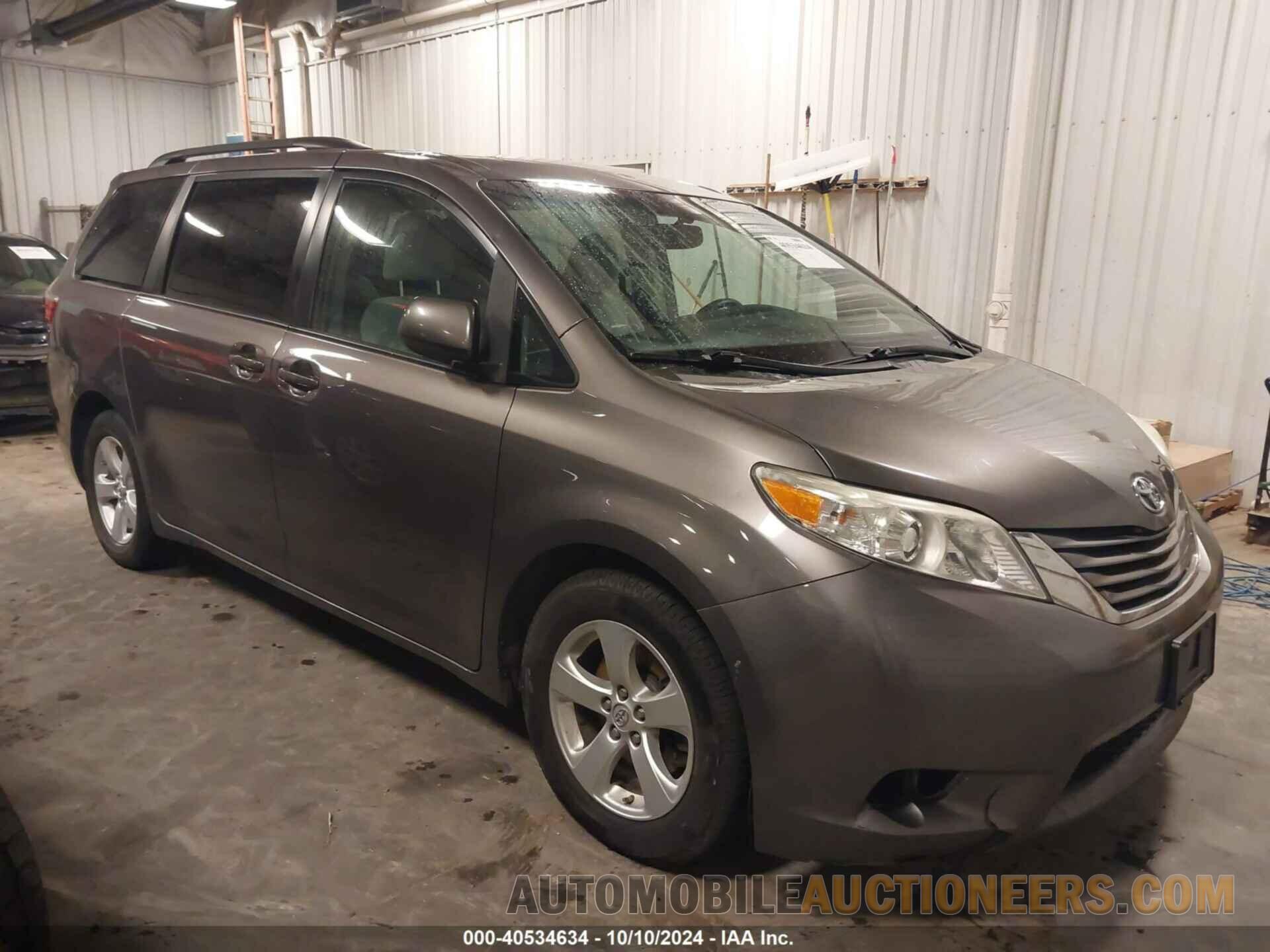 5TDKZ3DC2HS773341 TOYOTA SIENNA 2017