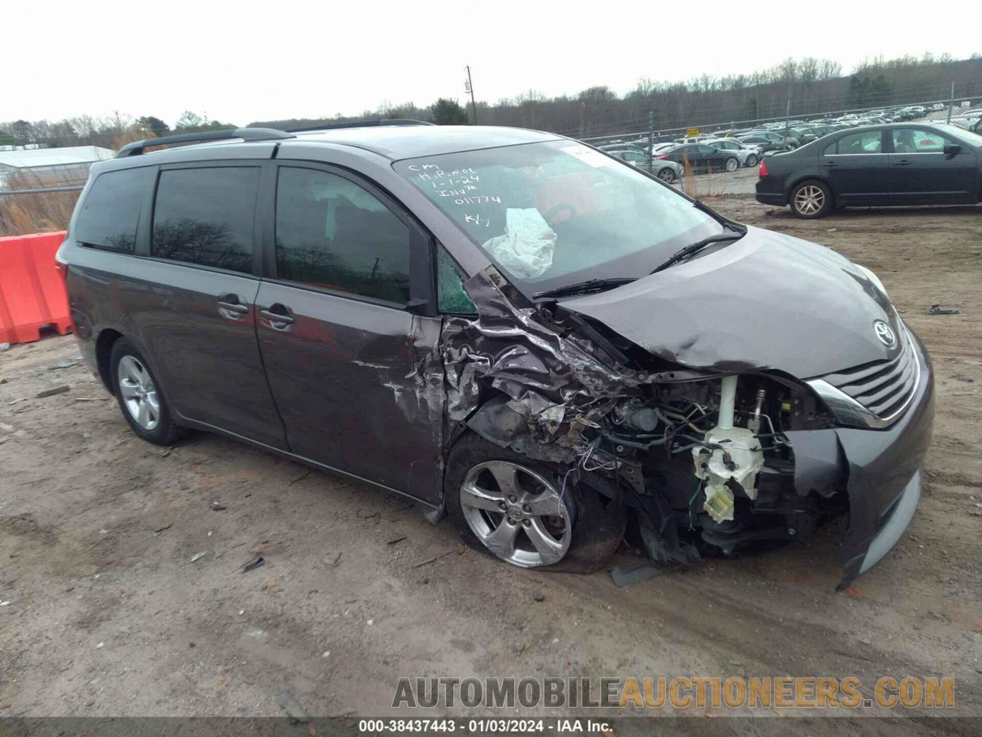 5TDKZ3DC2HS852041 TOYOTA SIENNA 2017