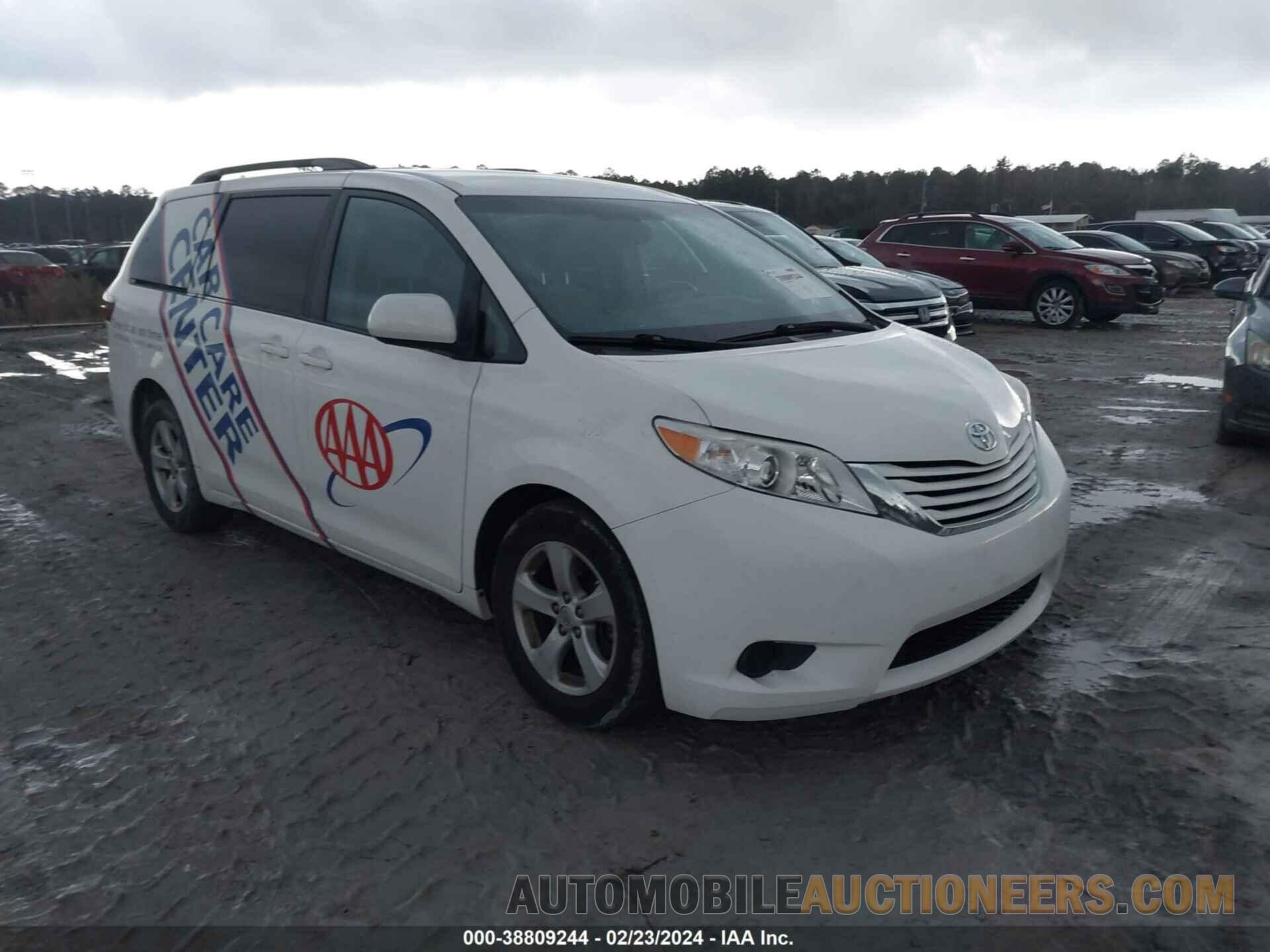 5TDKZ3DC2HS868756 TOYOTA SIENNA 2017