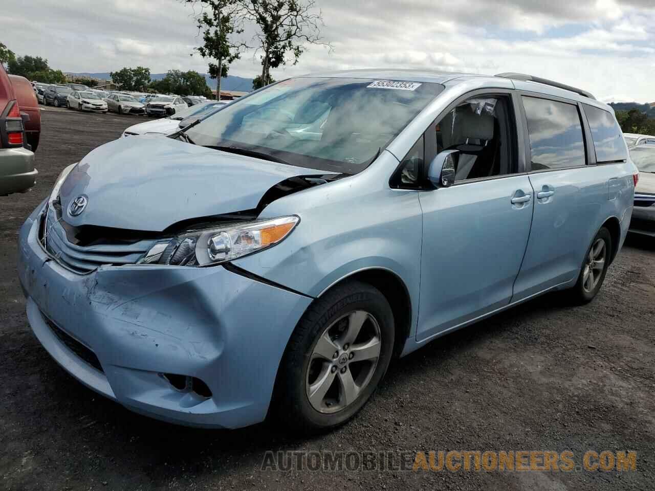 5TDKZ3DC2HS883886 TOYOTA All Models 2017