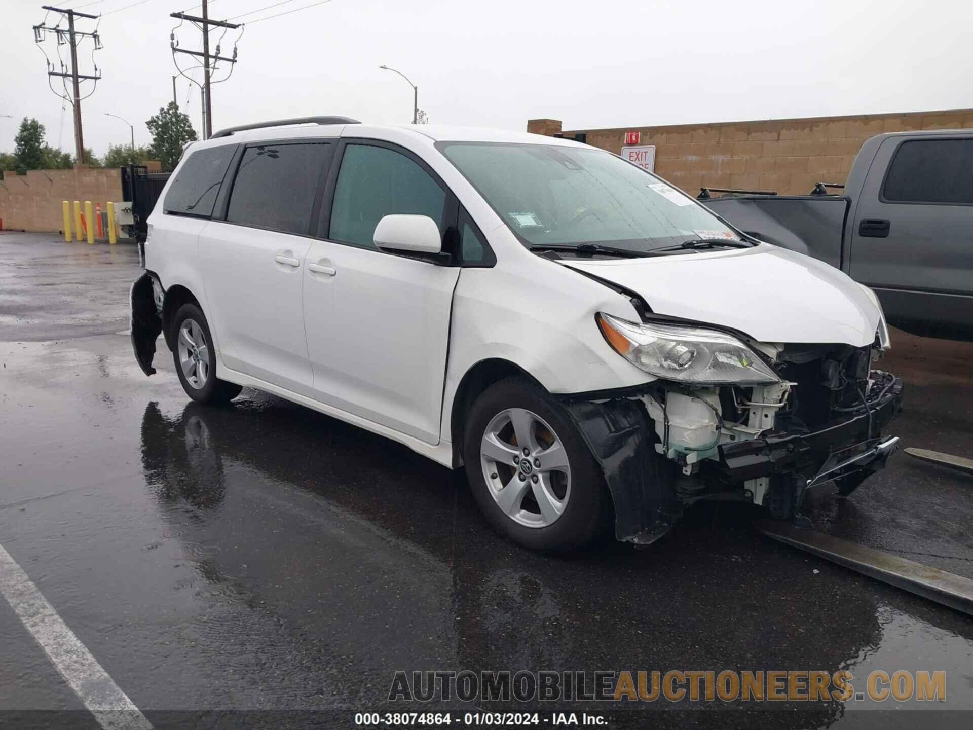 5TDKZ3DC2JS906427 TOYOTA SIENNA 2018