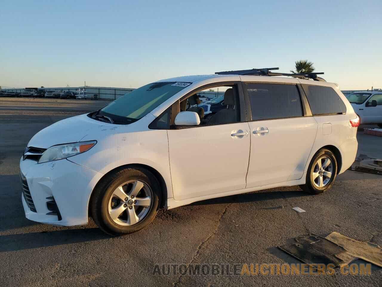 5TDKZ3DC2JS915693 TOYOTA All Models 2018