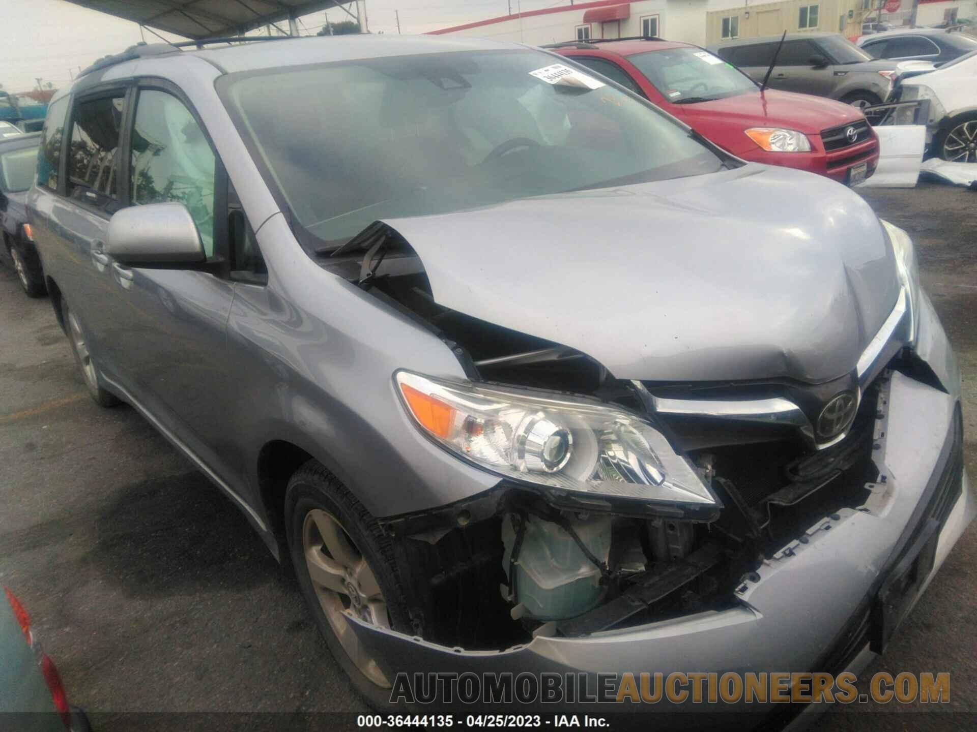 5TDKZ3DC2JS940528 TOYOTA SIENNA 2018