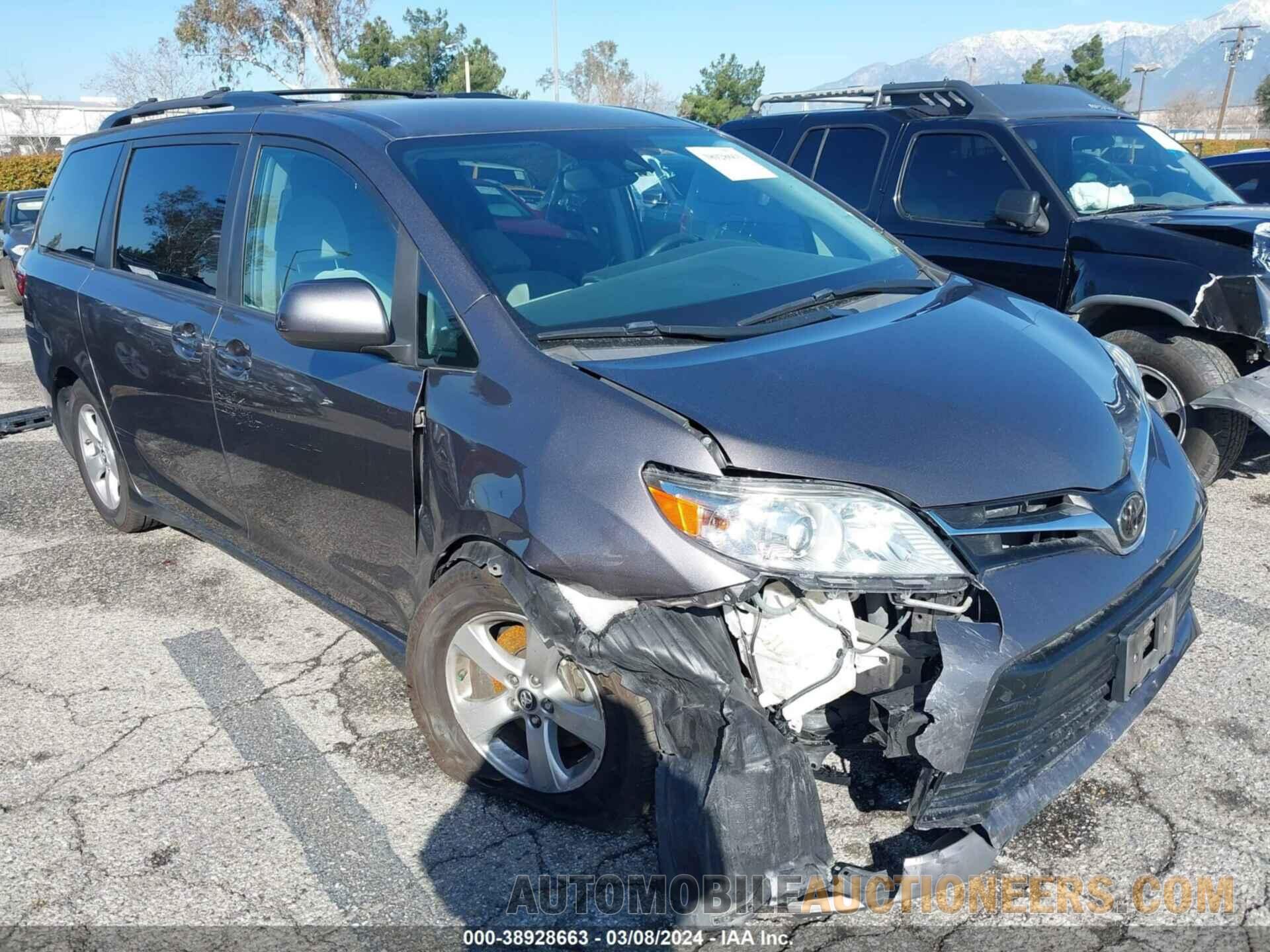 5TDKZ3DC2KS997667 TOYOTA SIENNA 2019