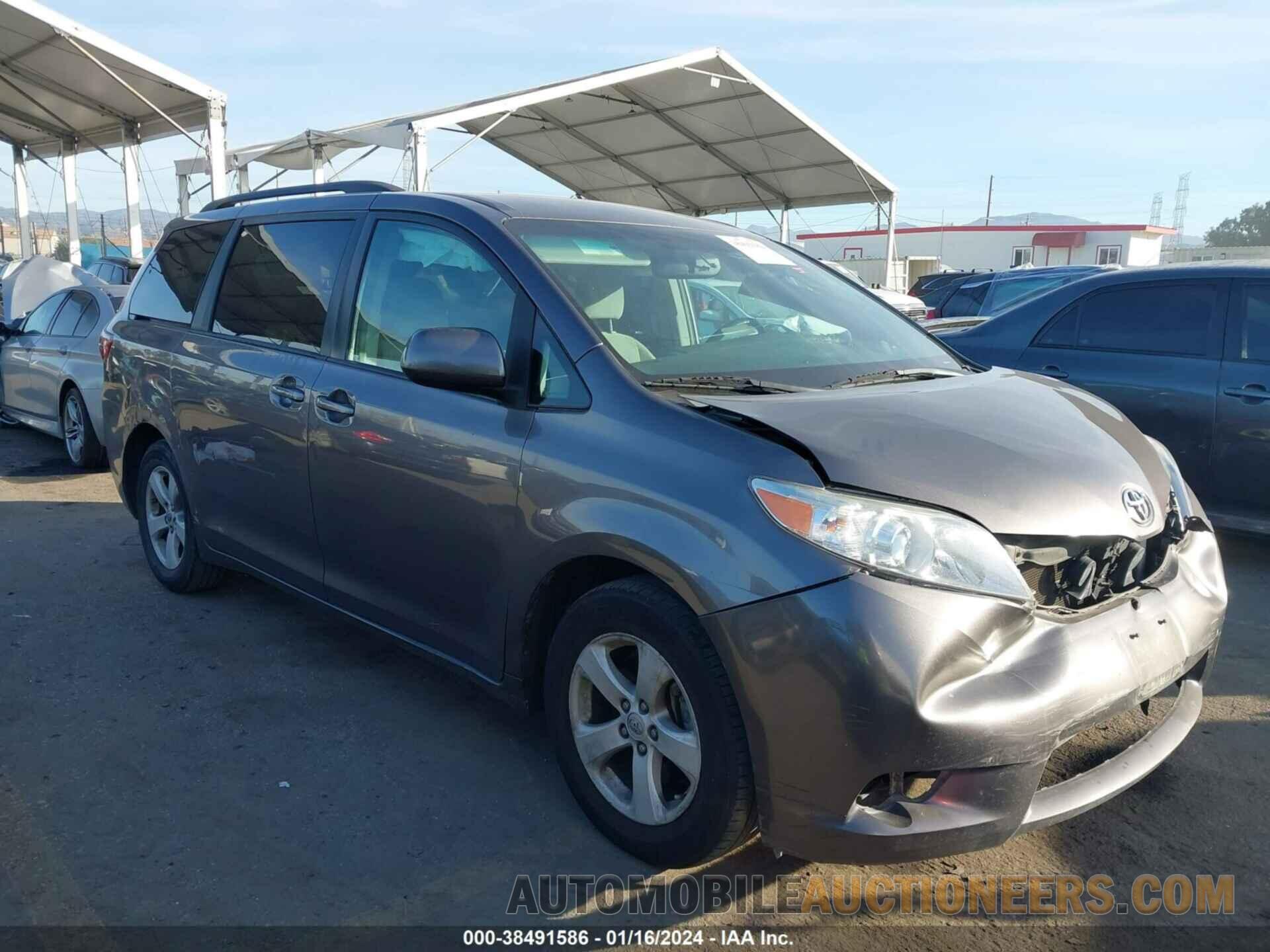 5TDKZ3DC3HS786101 TOYOTA SIENNA 2017