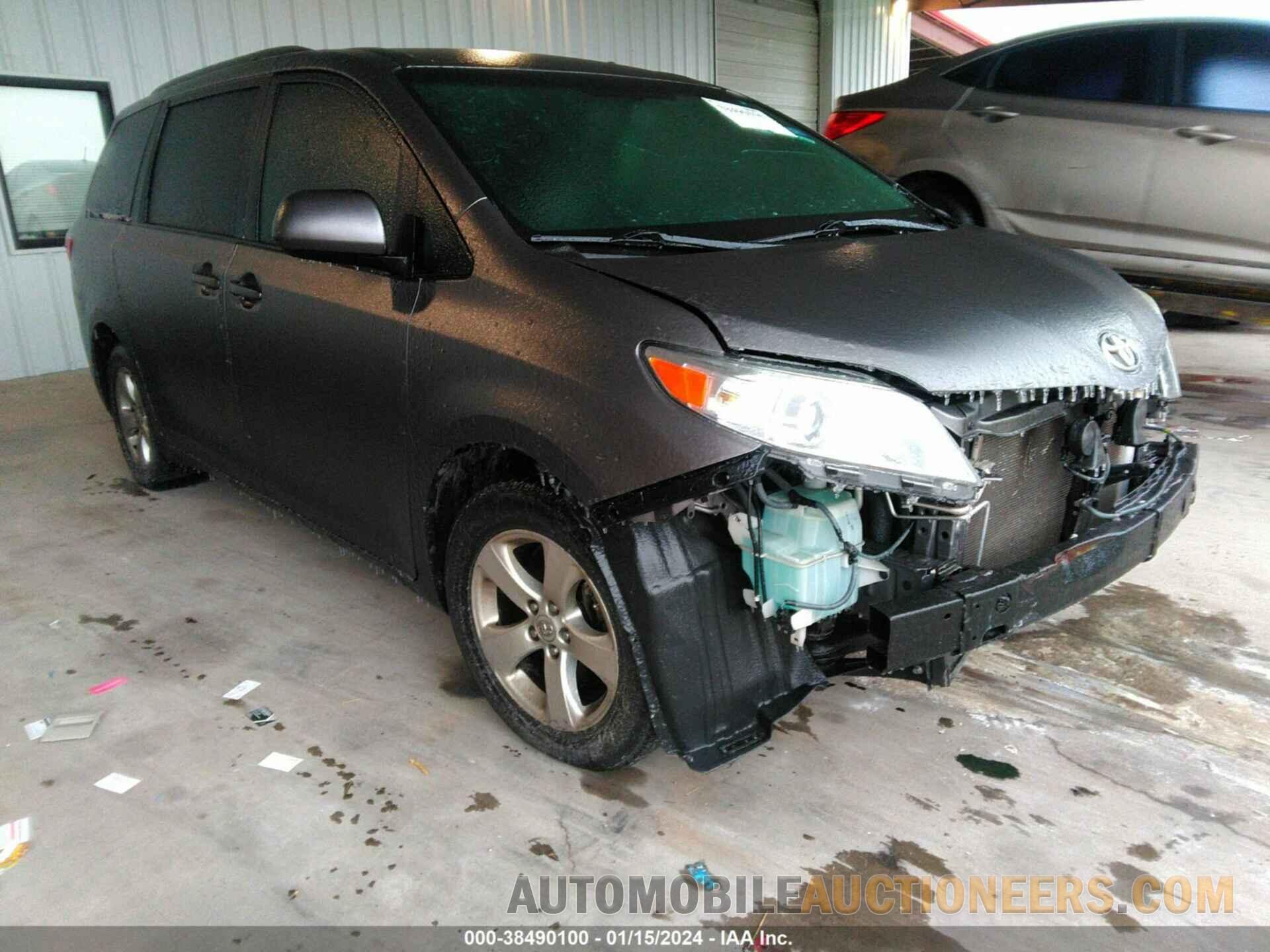 5TDKZ3DC3HS795249 TOYOTA SIENNA 2017