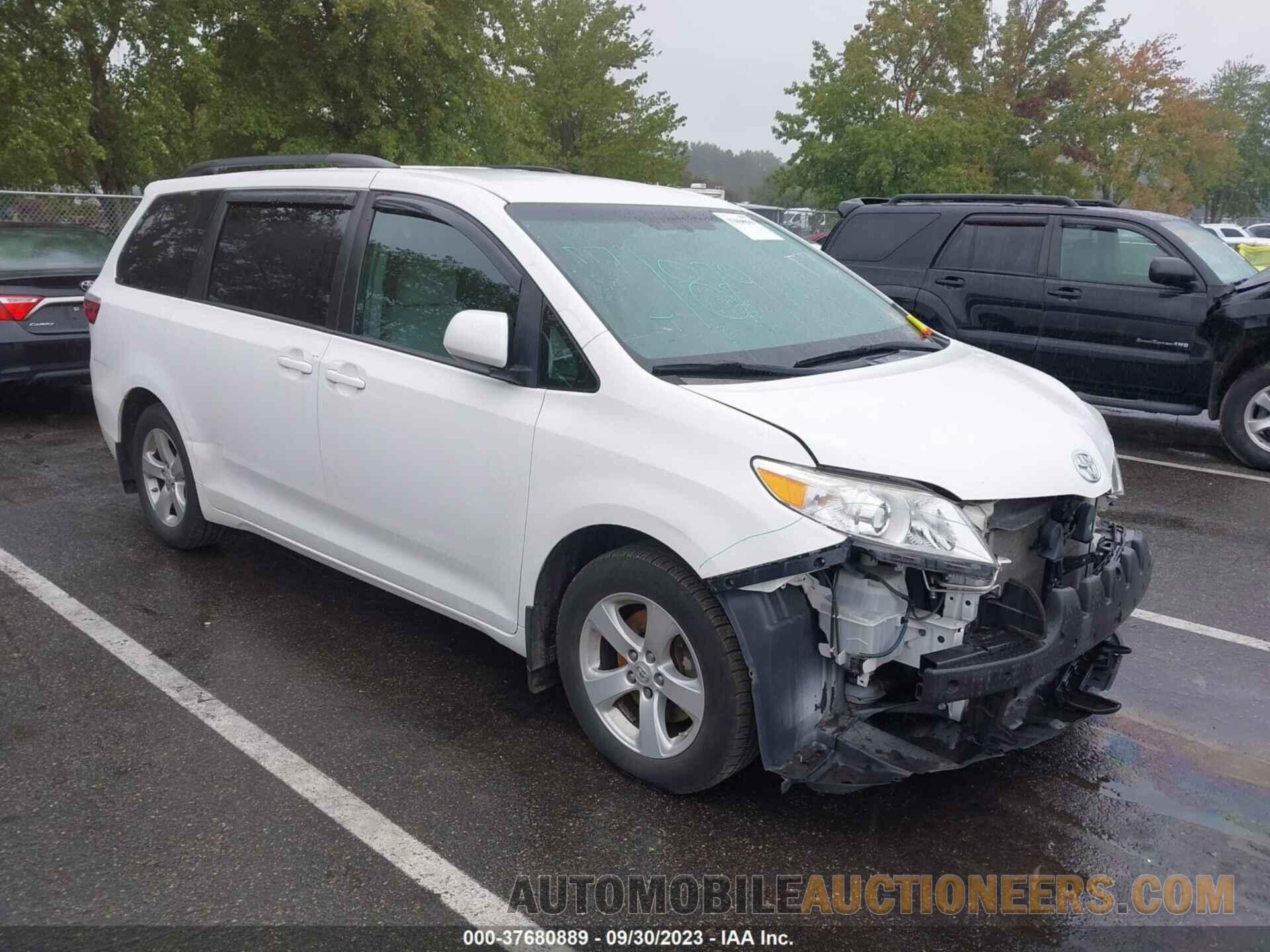 5TDKZ3DC3HS821249 TOYOTA SIENNA 2017