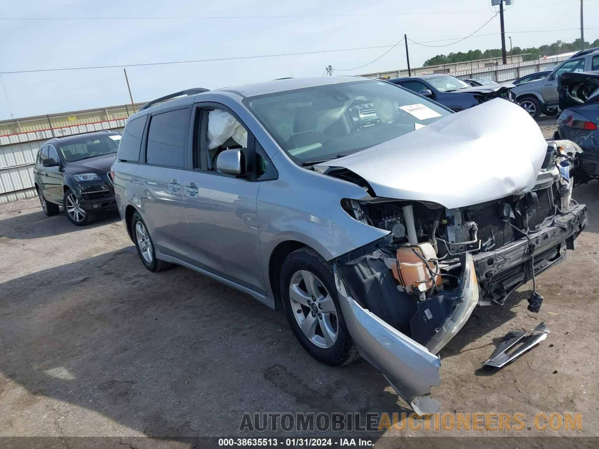 5TDKZ3DC3JS910261 TOYOTA SIENNA 2018