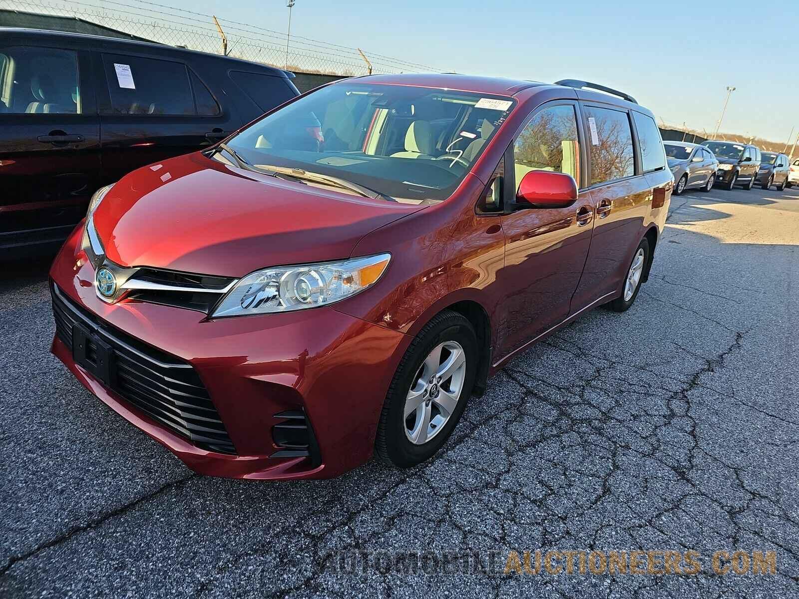 5TDKZ3DC3KS007643 Toyota Sienna LE 2019