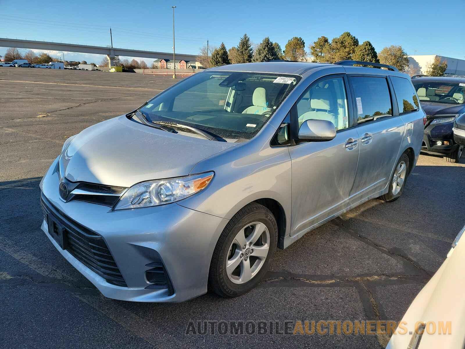 5TDKZ3DC3LS079279 Toyota Sienna LE 2020