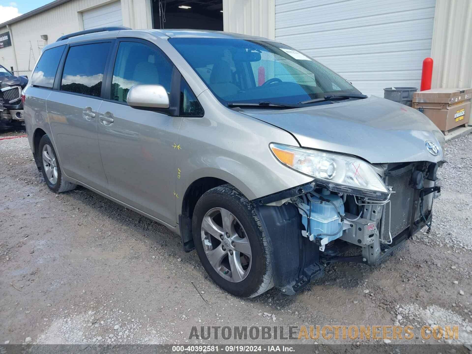 5TDKZ3DC4HS842420 TOYOTA SIENNA 2017