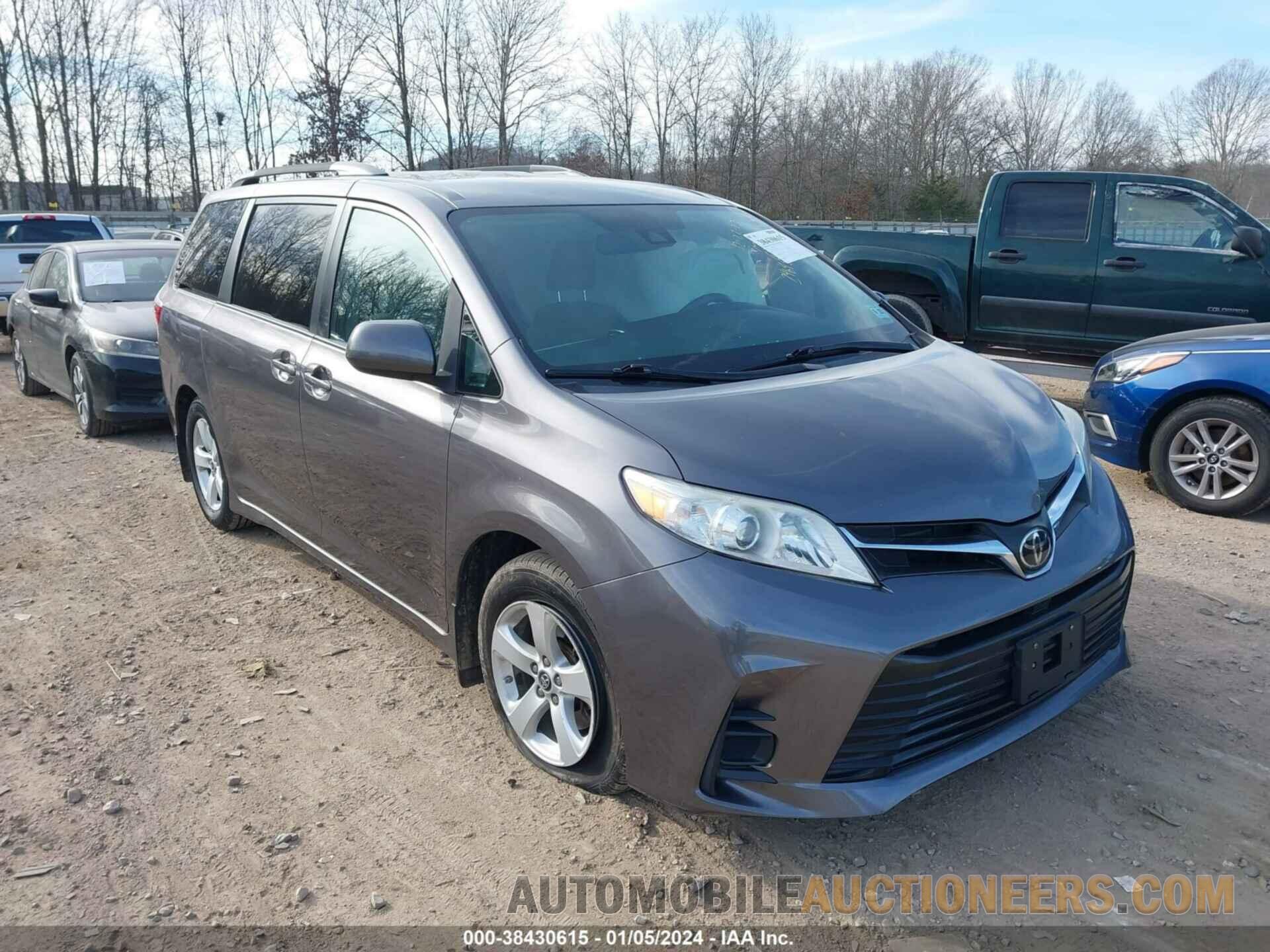 5TDKZ3DC4JS911595 TOYOTA SIENNA 2018