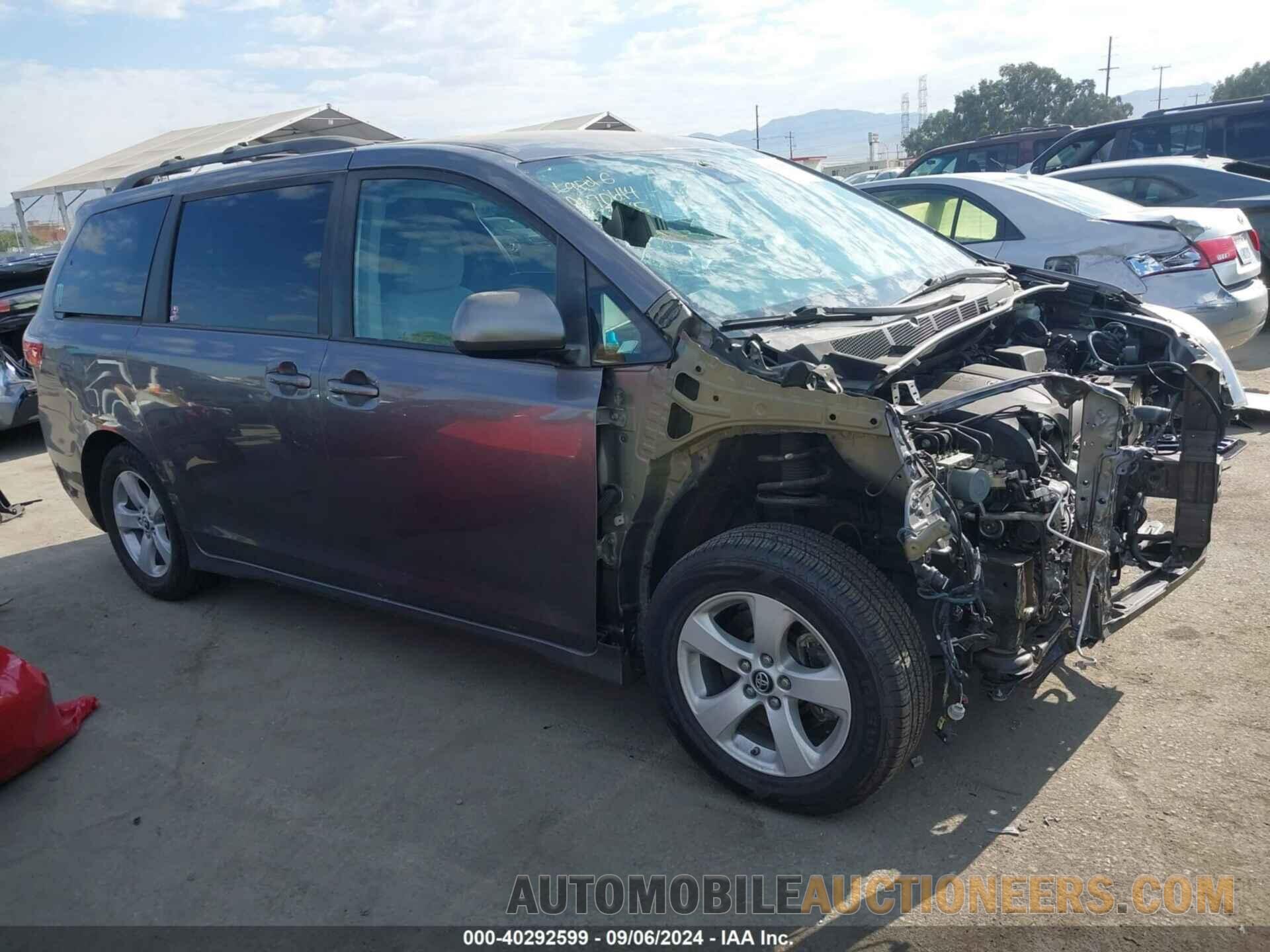 5TDKZ3DC4JS963373 TOYOTA SIENNA 2018