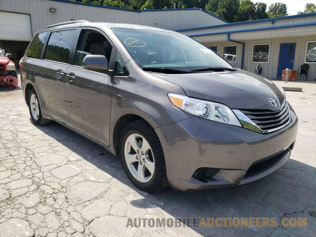 5TDKZ3DC5HS777111 TOYOTA SIENNA 2017