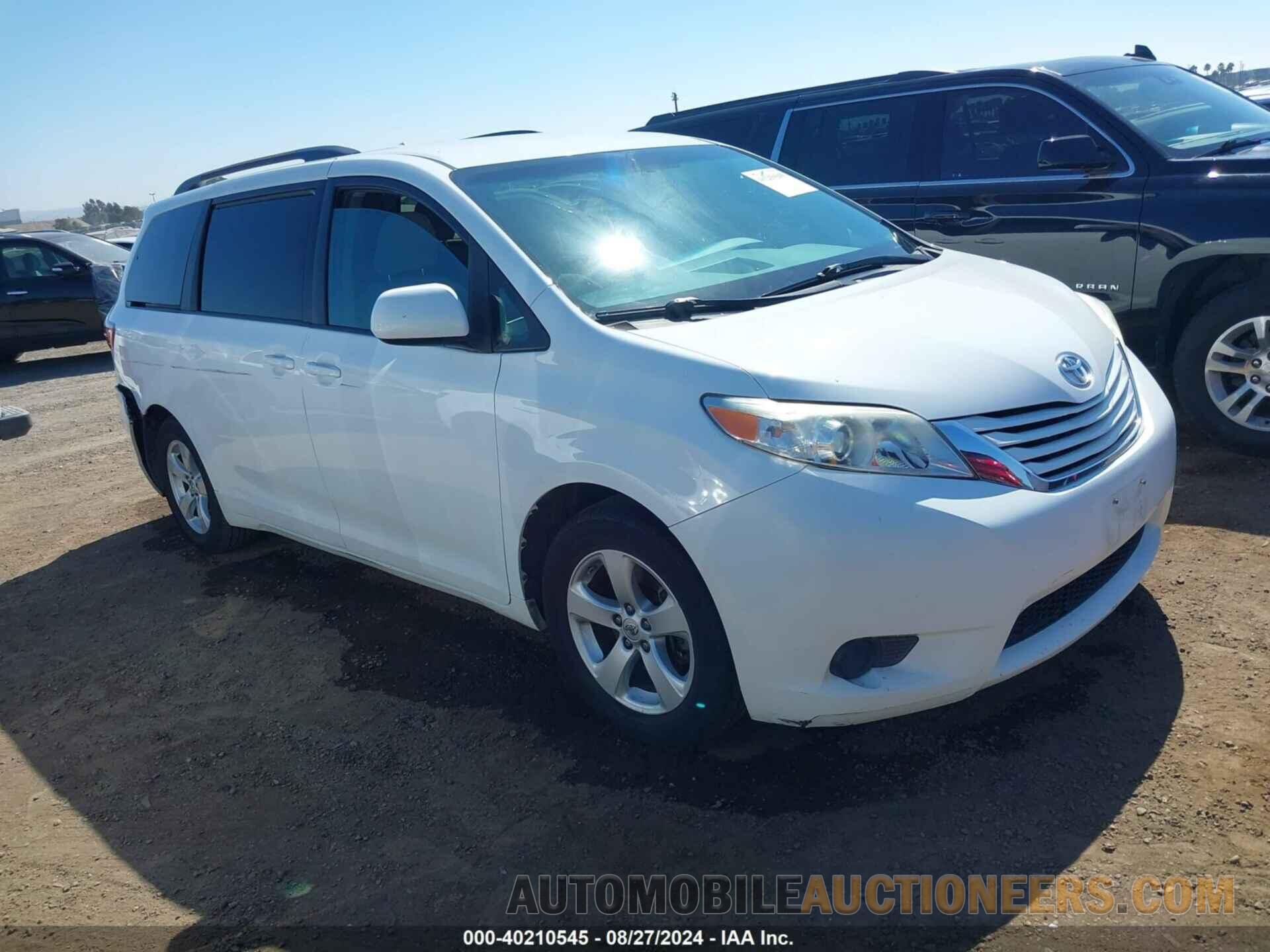 5TDKZ3DC5HS803075 TOYOTA SIENNA 2017