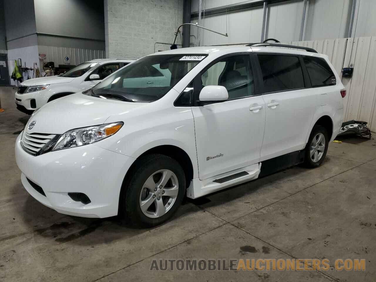 5TDKZ3DC5HS837601 TOYOTA All Models 2017