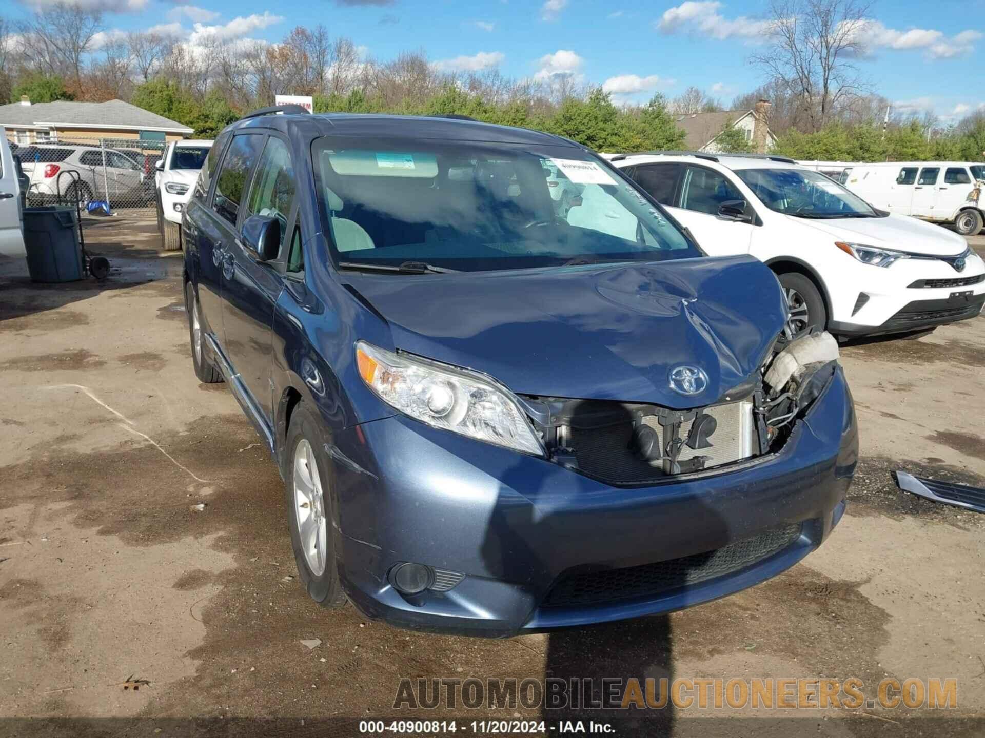 5TDKZ3DC5HS867813 TOYOTA SIENNA 2017