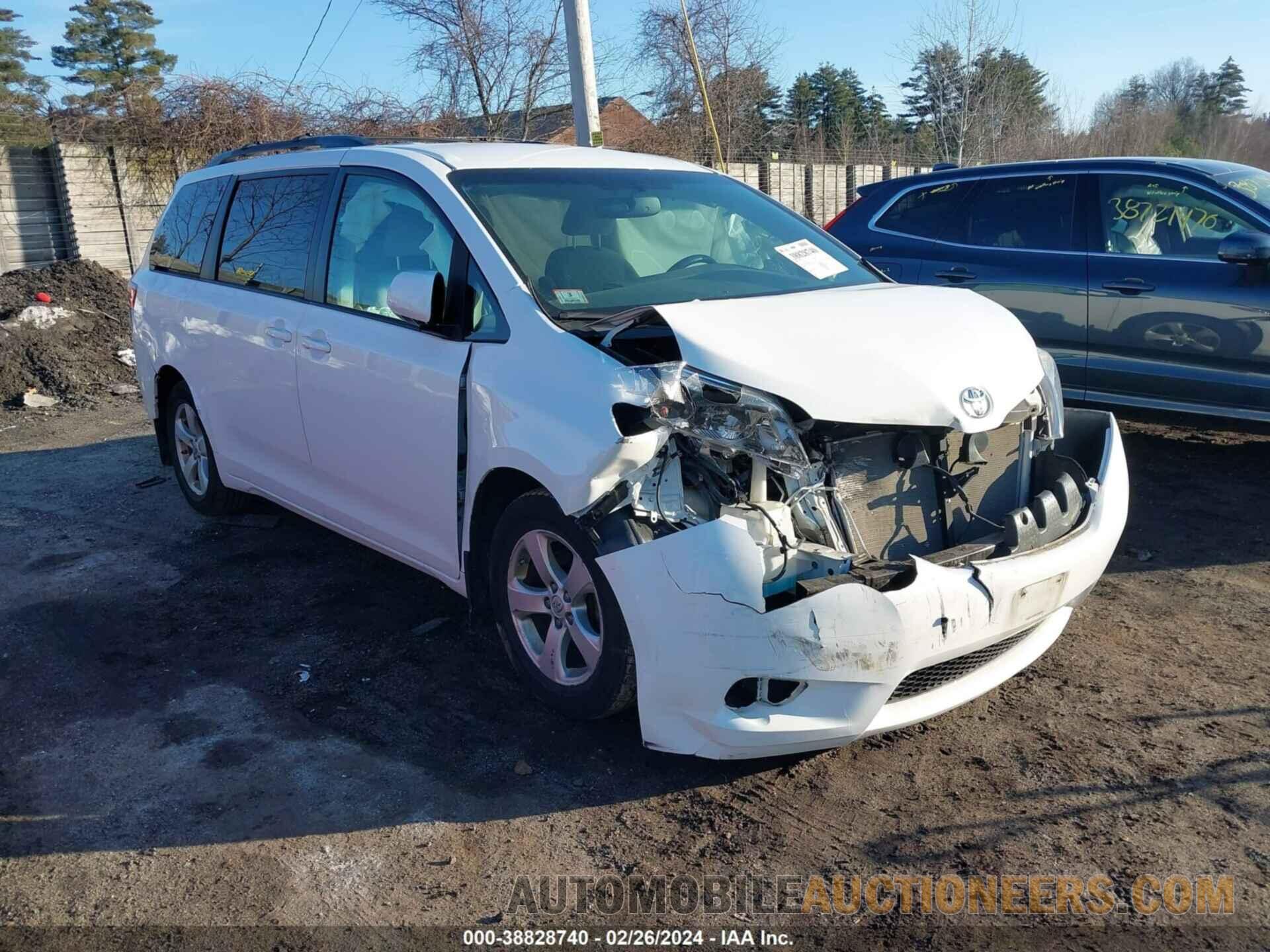 5TDKZ3DC5HS895546 TOYOTA SIENNA 2017